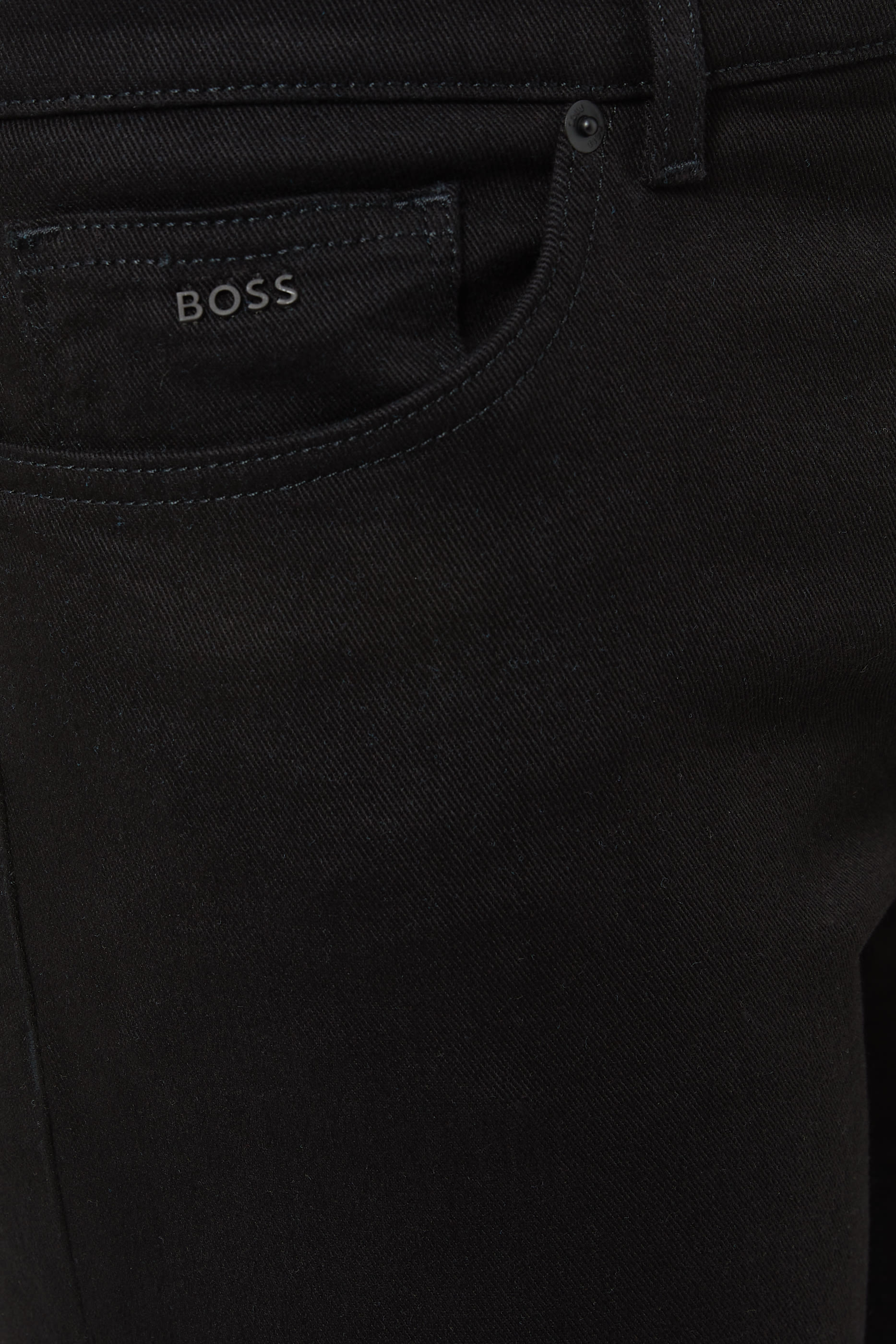 بنطال جينز بقصة عادية