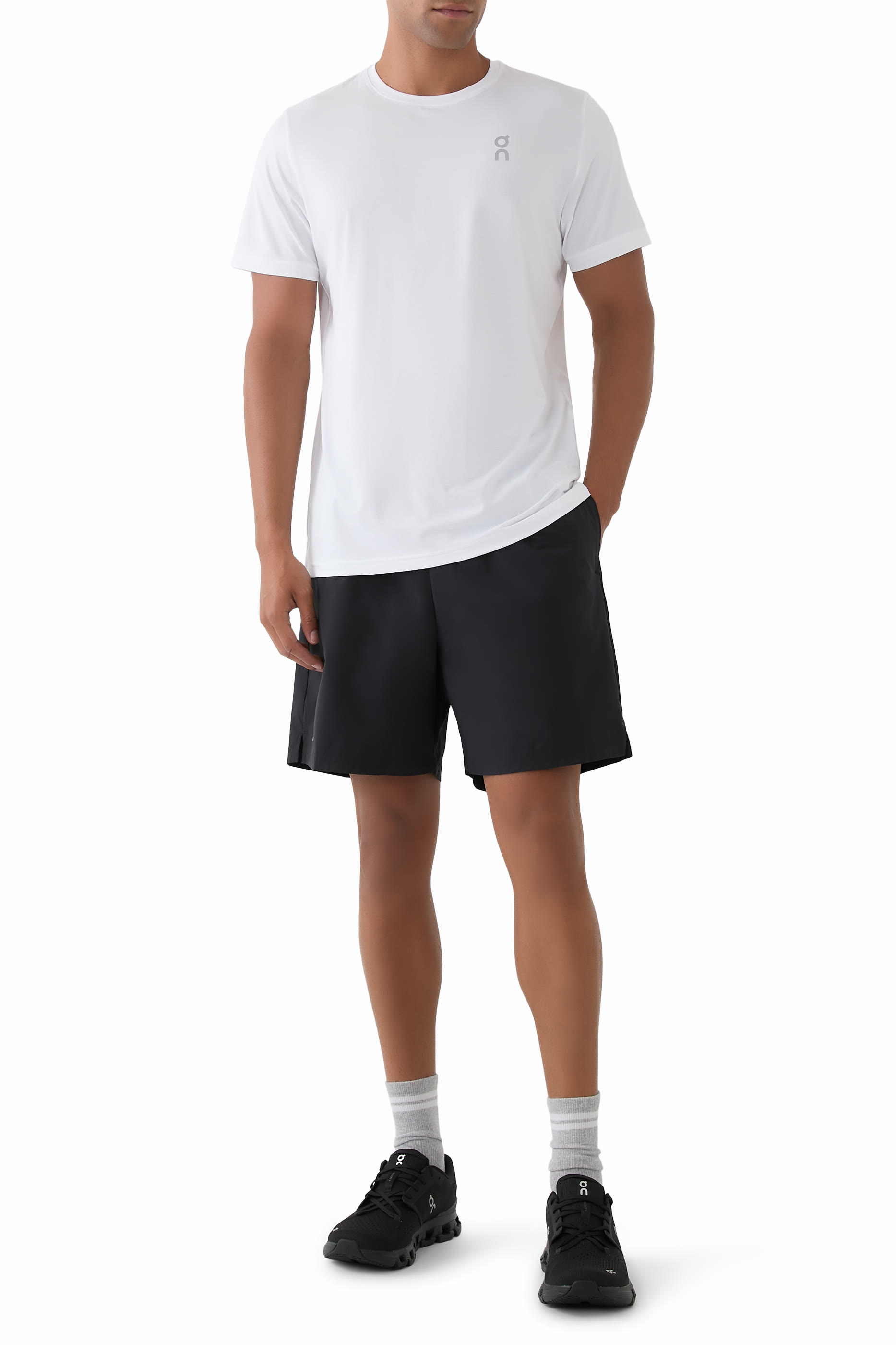 شورت كور 7 بوصة