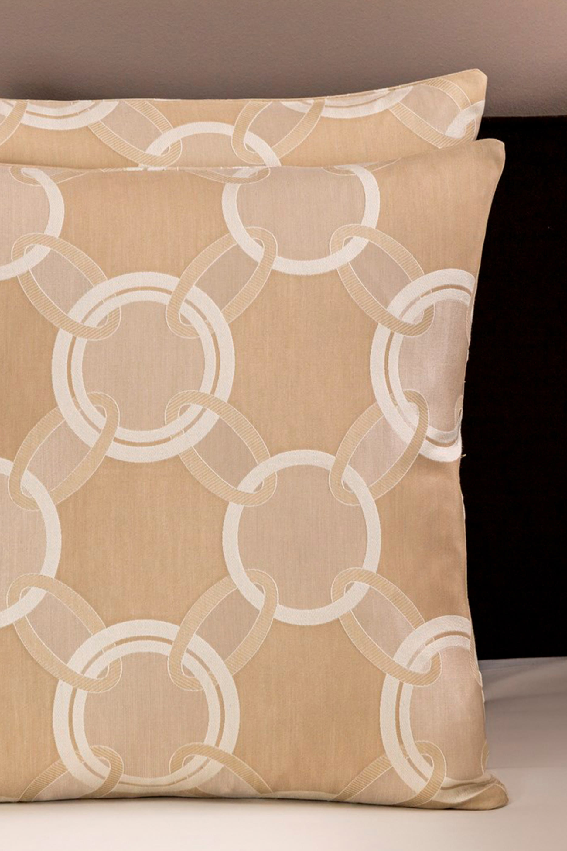 غطاء وسادة لاكس بنقشة سلاسل