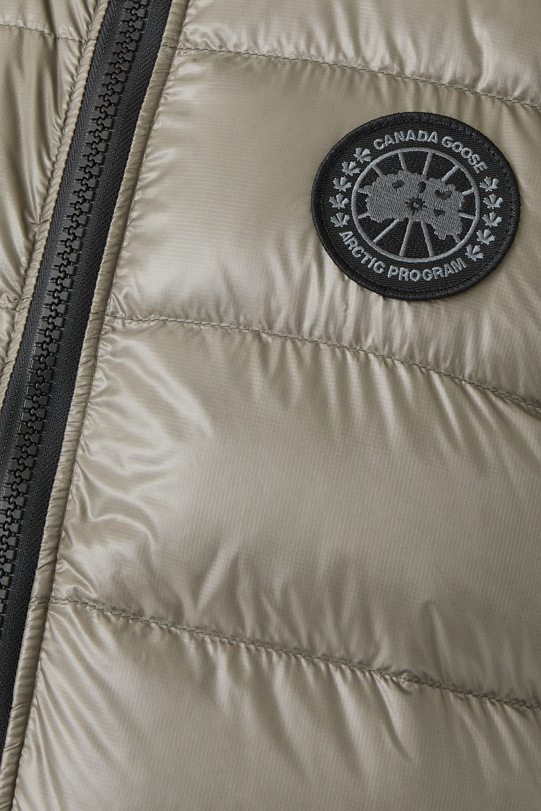 فيست كروفتون بتصميم مبطن