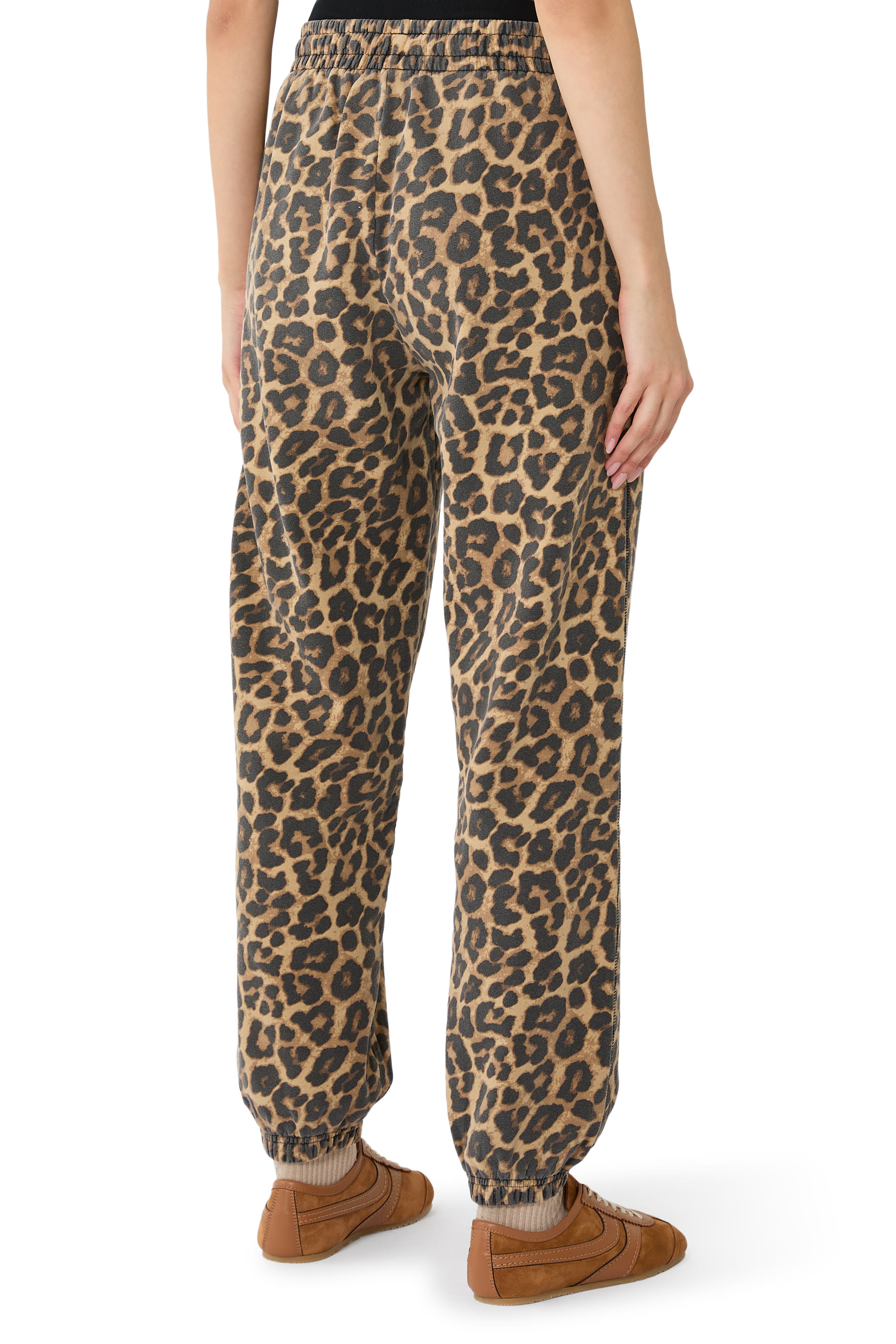 بنطال كارتر رياضي بحروف شعار الماركة