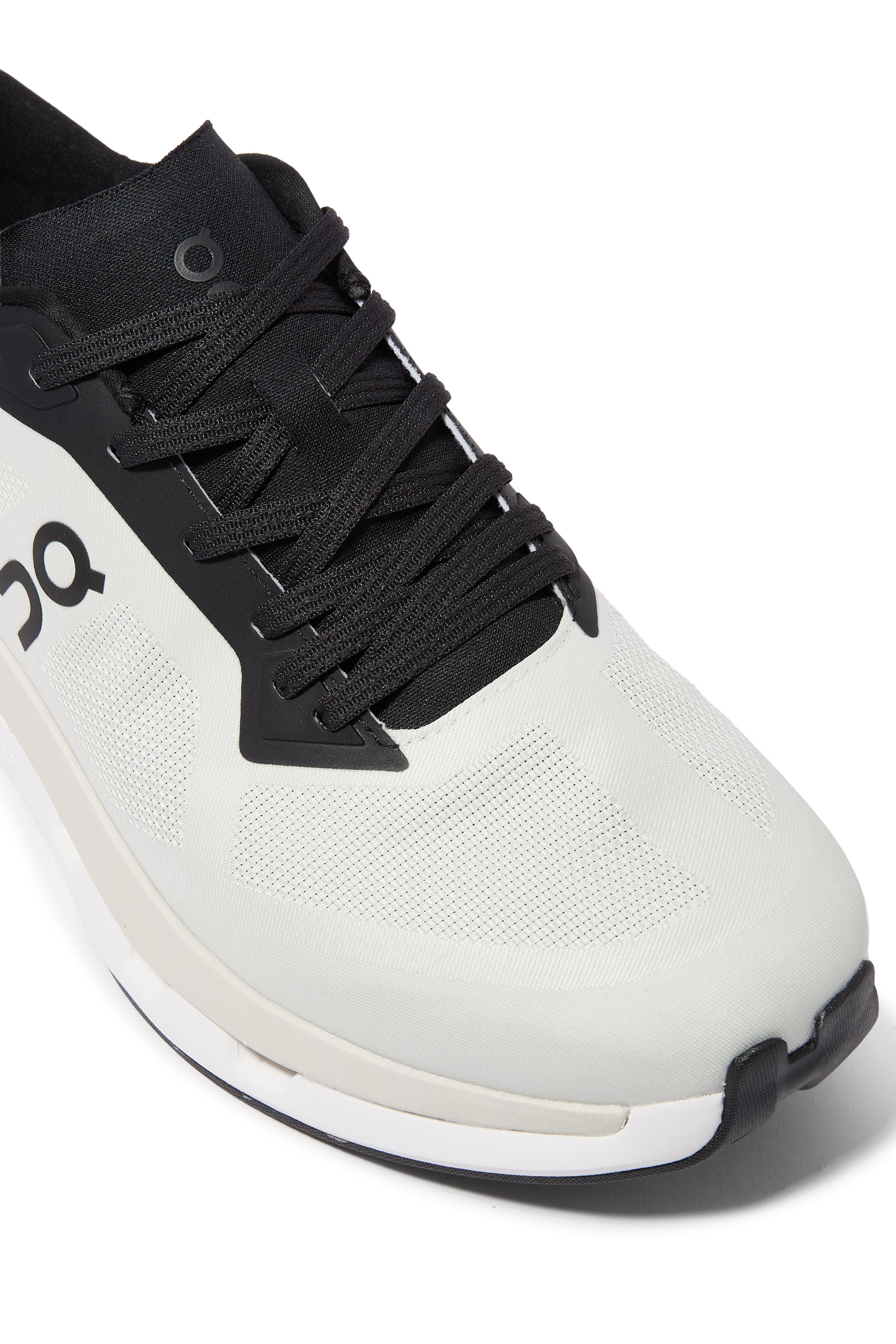 سنيكرز كلاودزون