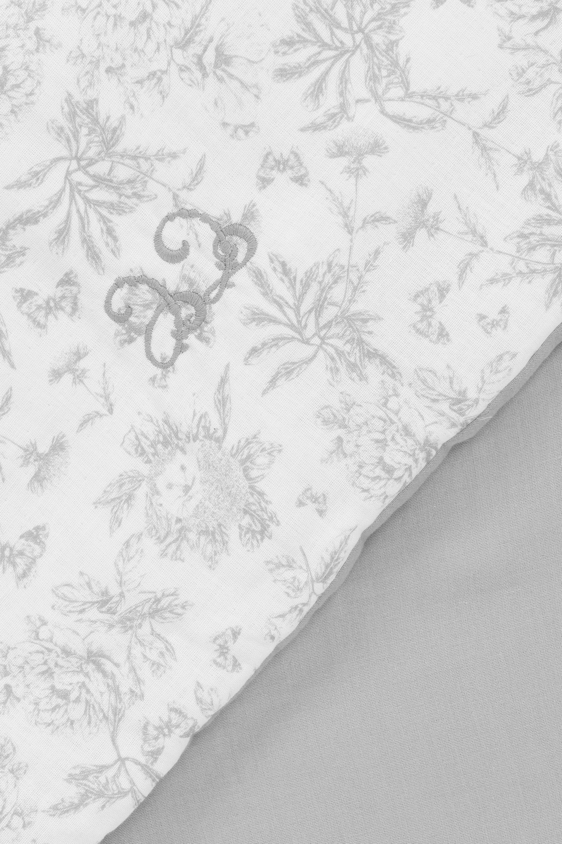 بطانية بنقشة زهور للأطفال