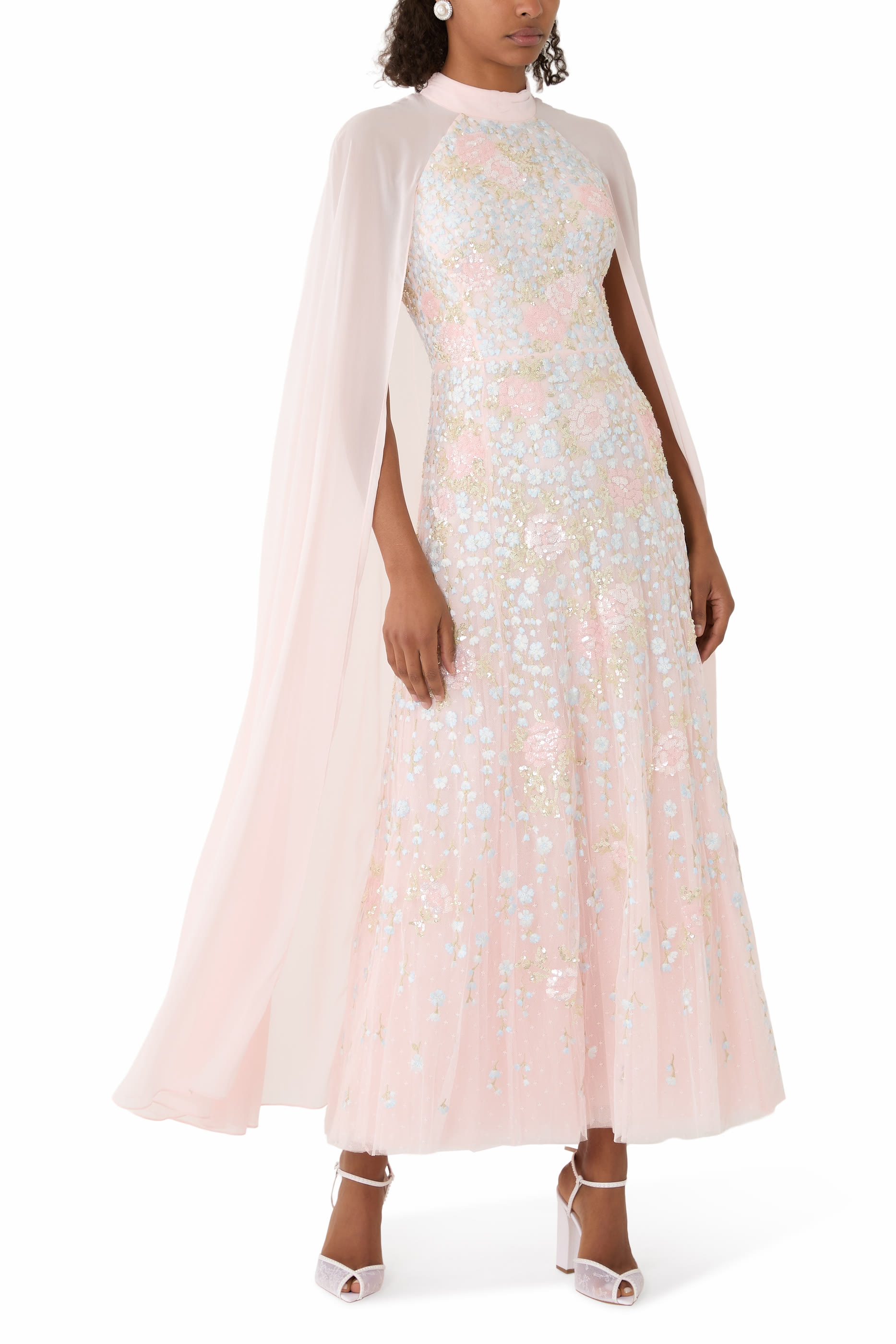 فستان كريسيدا بطول الكاحل مطرز بزهور بكاب