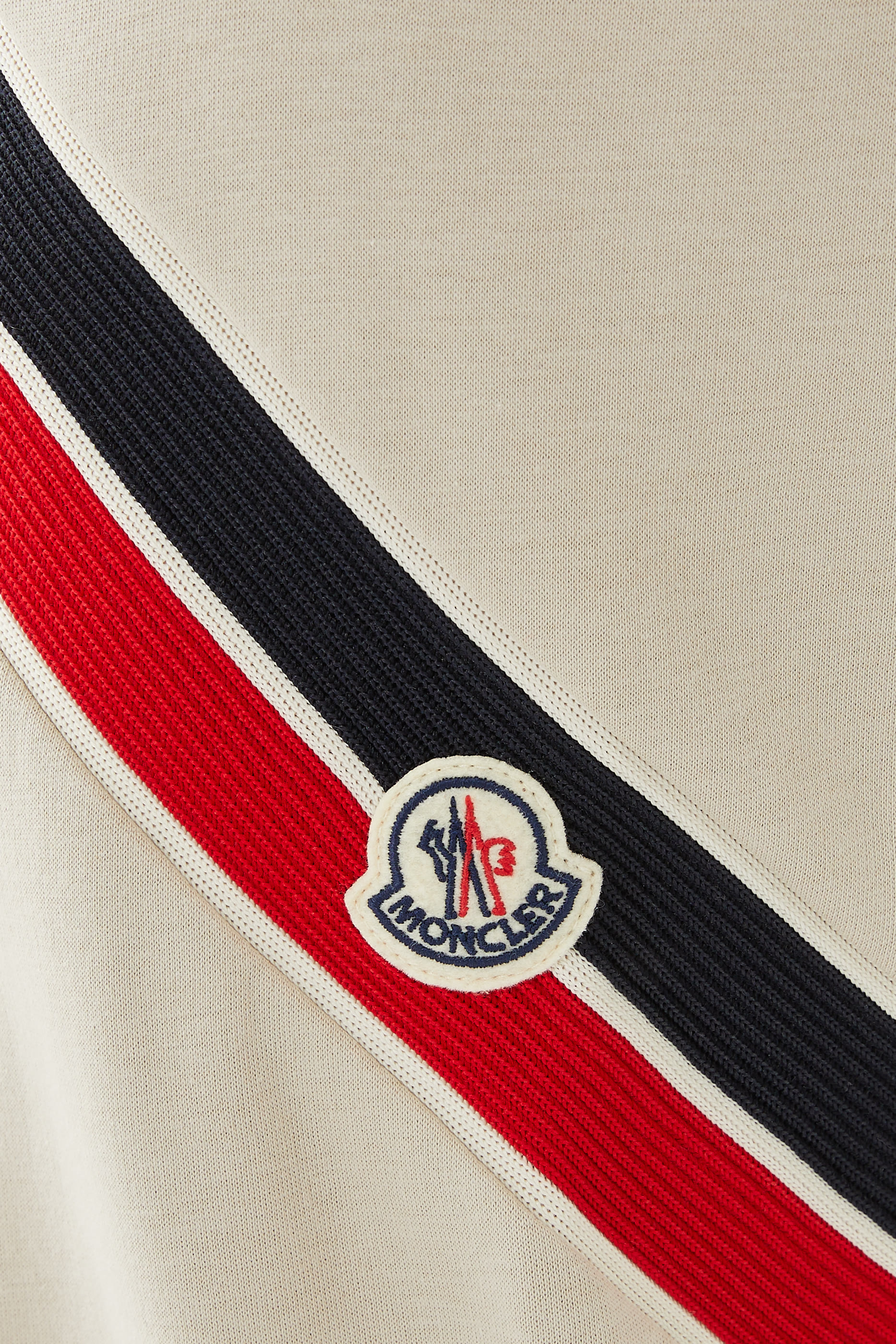 بنطال رياضي بحافة ثلاثي الالوان