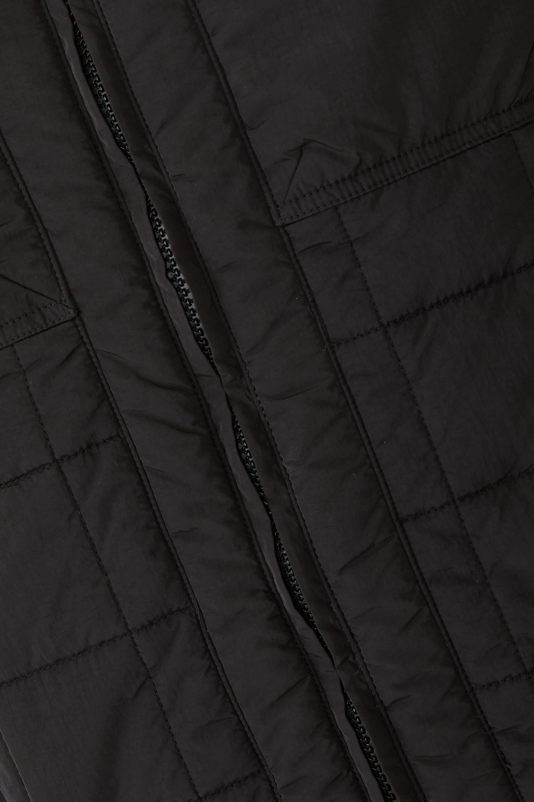 جاكيت مبطن بسحاب