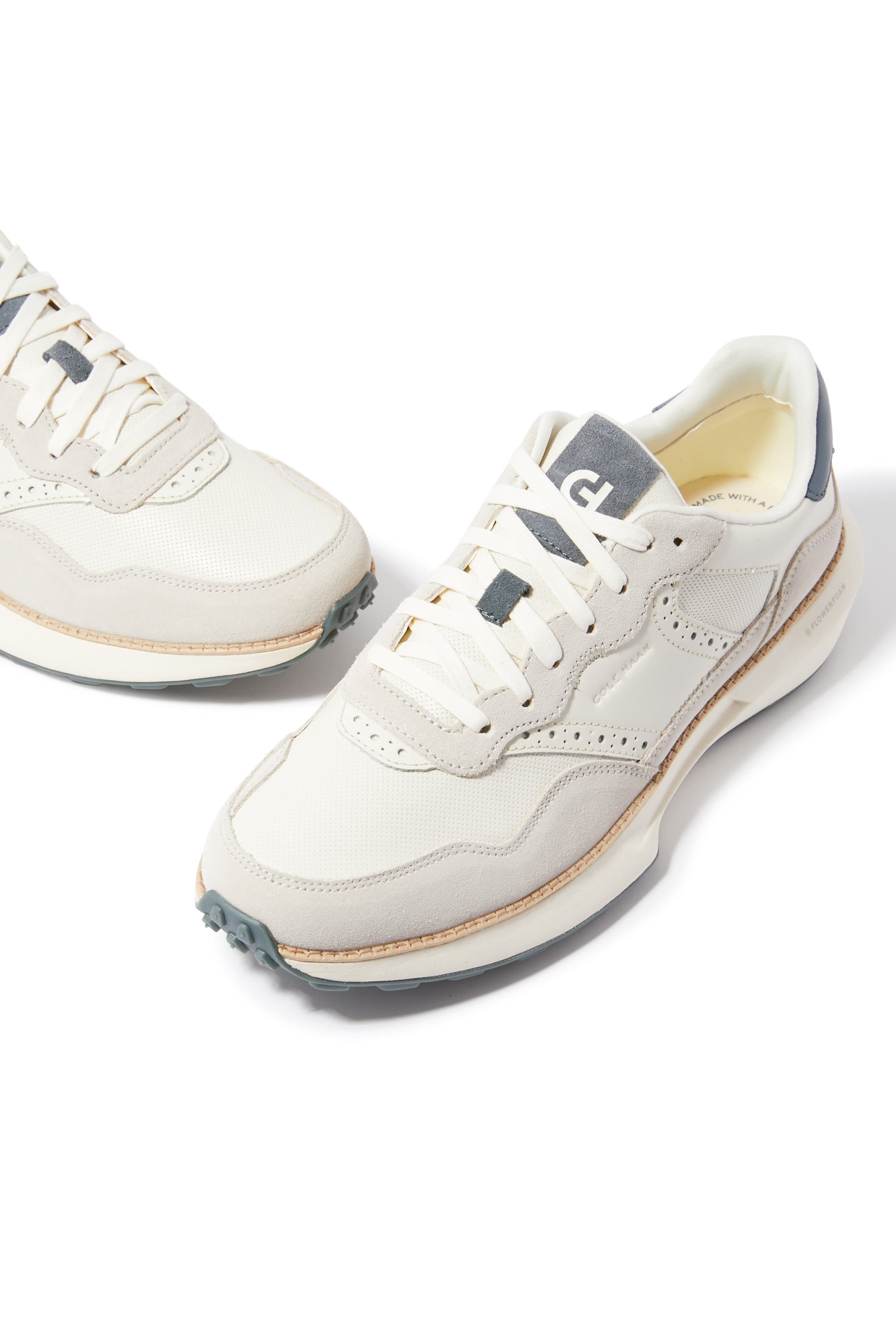 سنيكرز غراند برو أشلاند