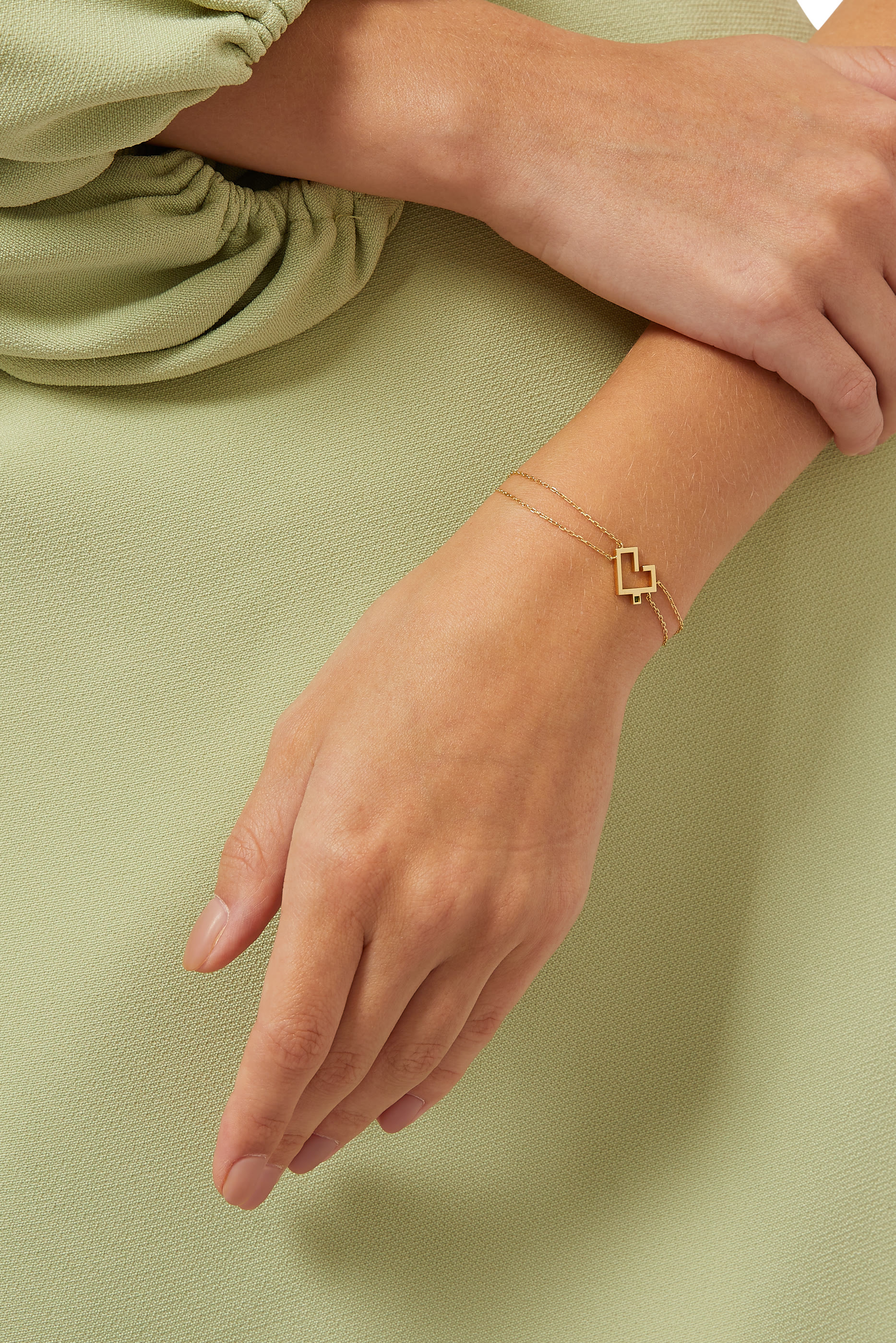 سوار حب مرصع بالزمرد