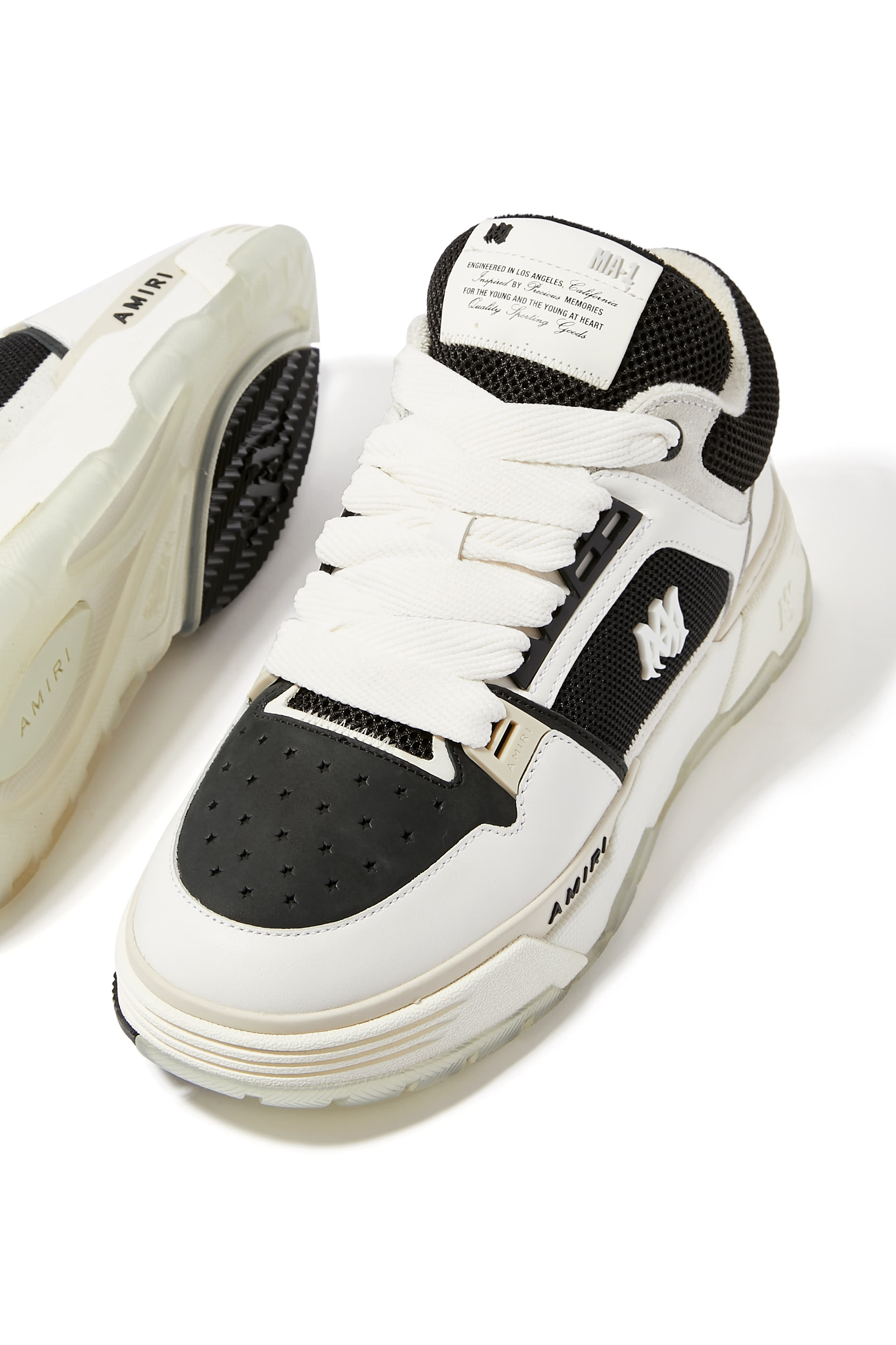 سنيكرز ام ايه-1