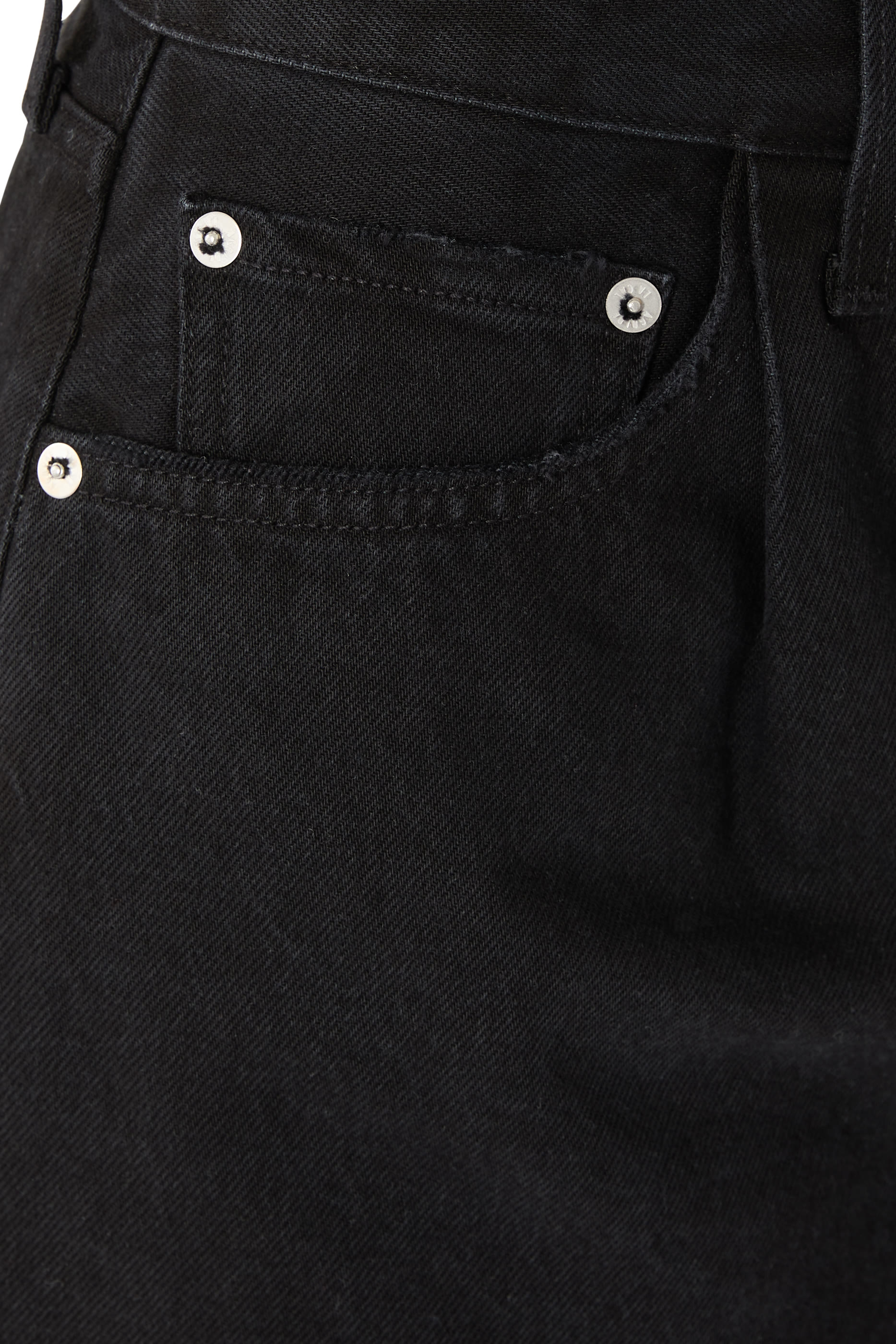 شورت رودا مطوي بقصة على شكل حرف A