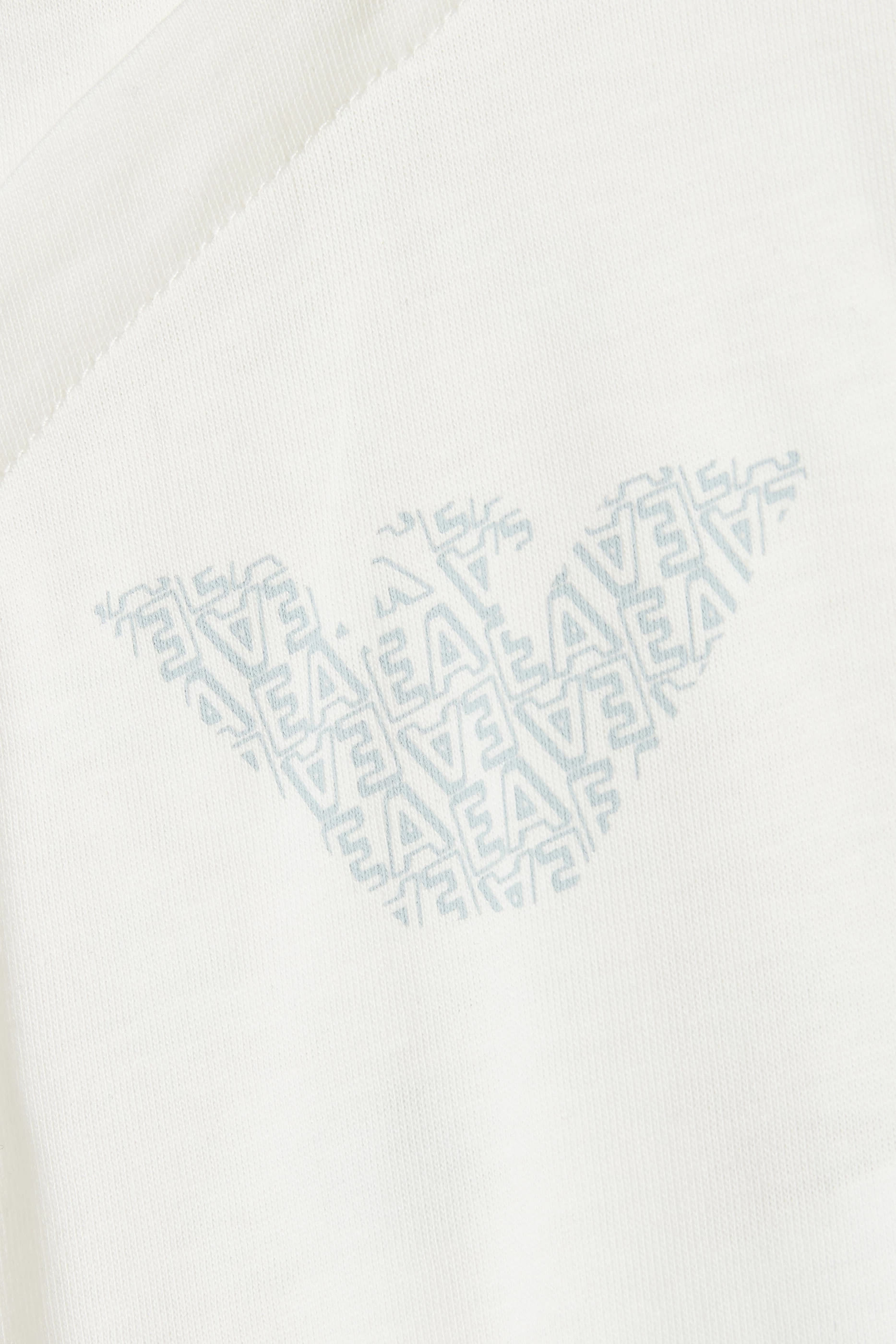 رومبر بشعار الماركة للأطفال