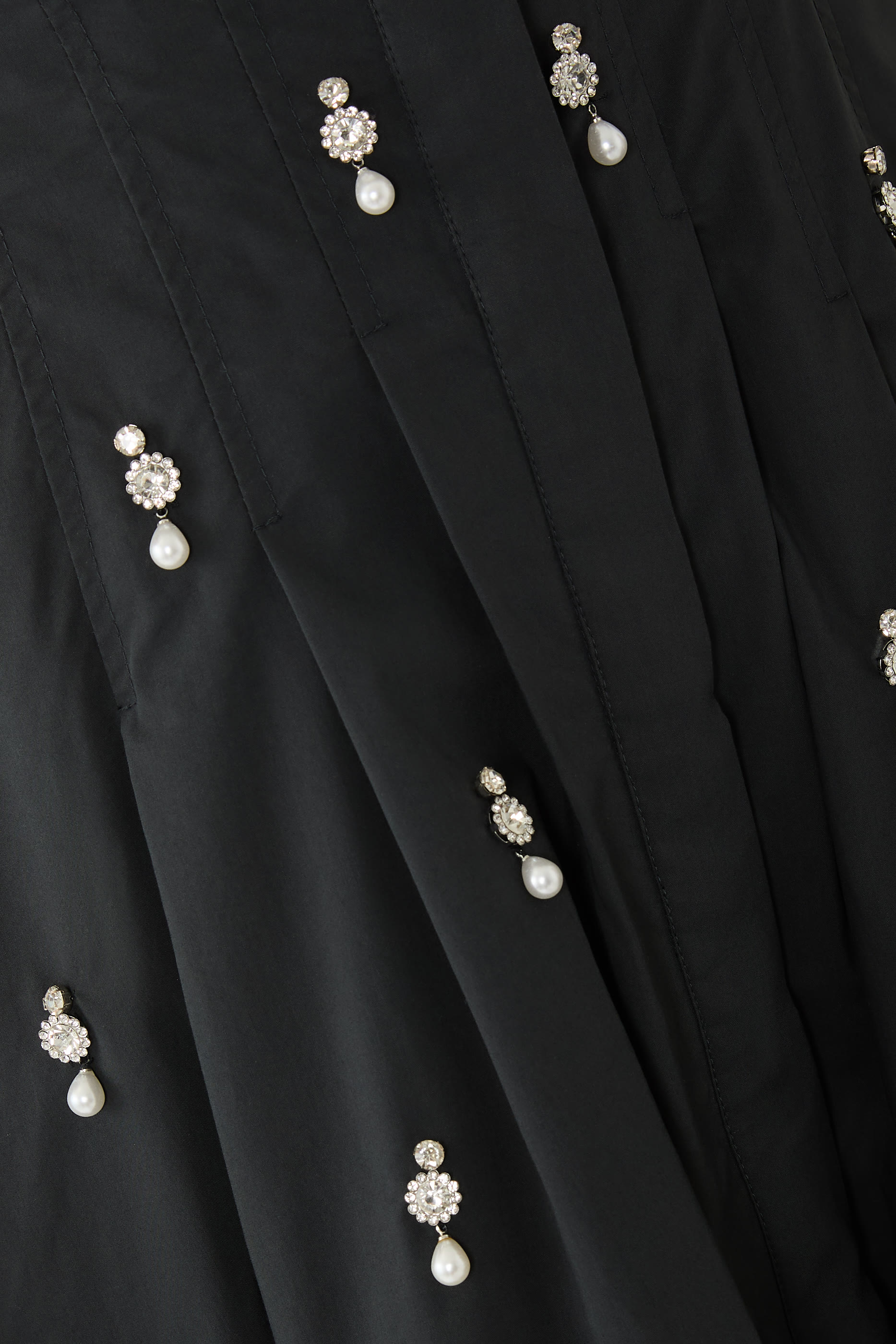 فستان جاز متوسط الطول مطرز