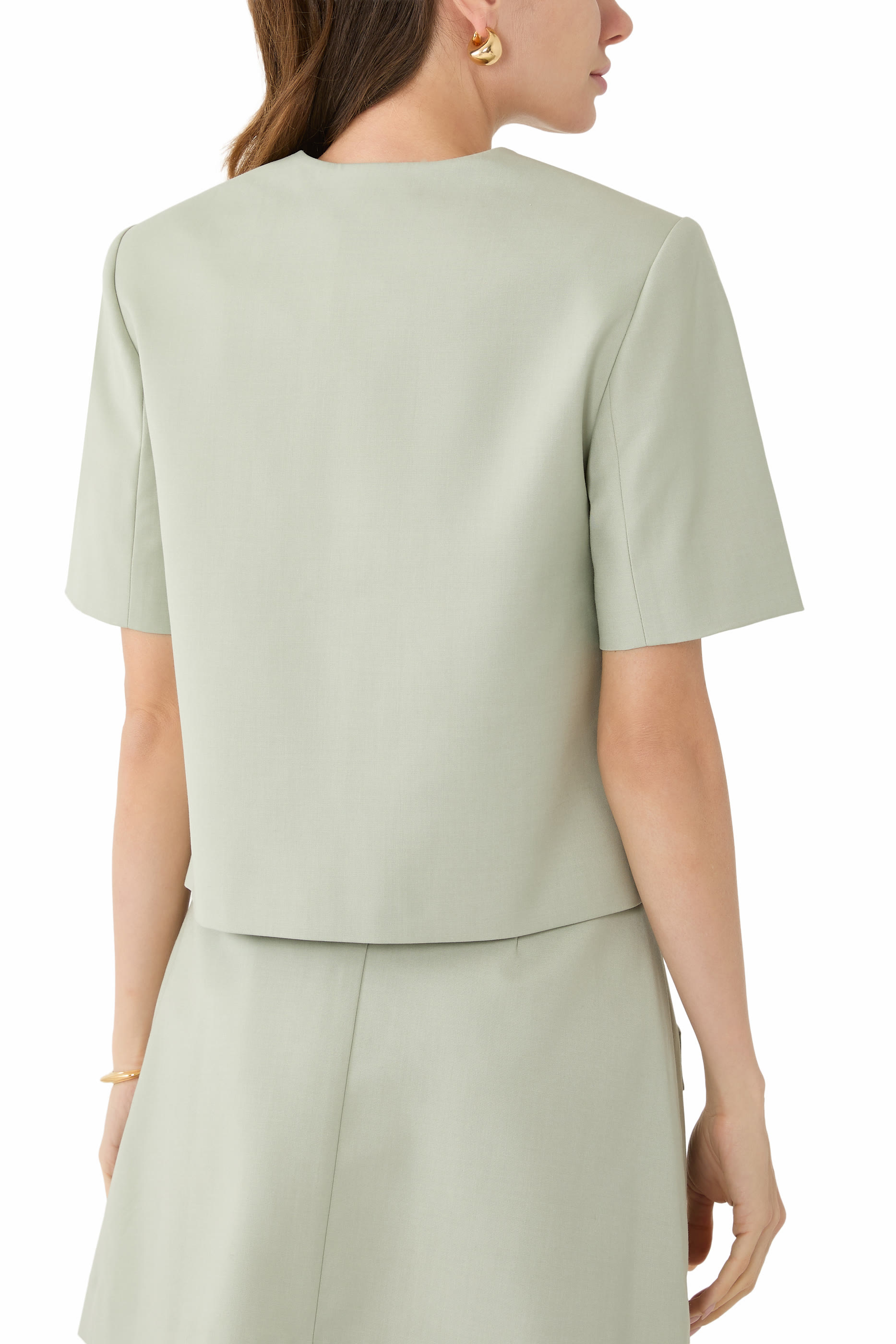 بلوزة سميرة بنمط بليزر