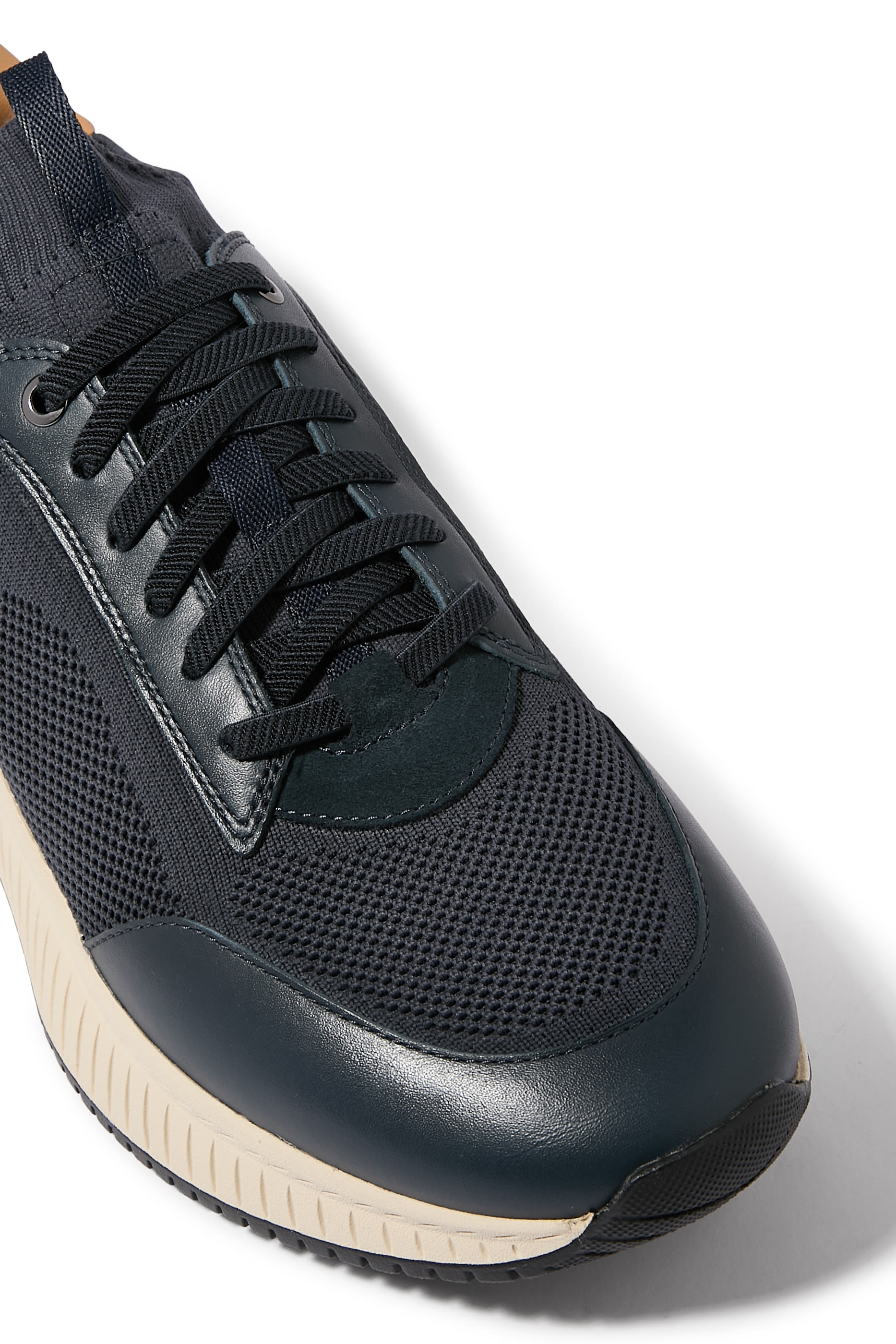 سنيكرز تي تي أن ام إيفو بجزء علوي منسوج