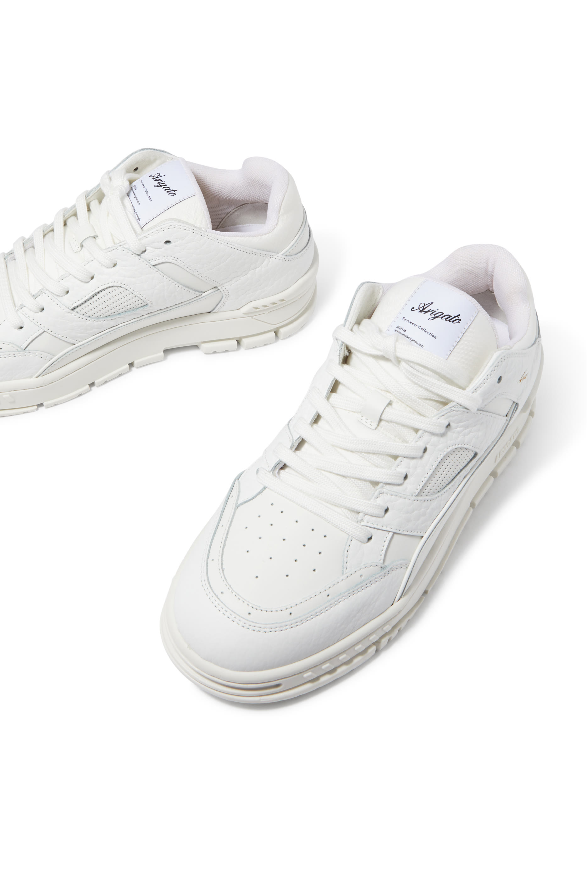 سنيكرز أريا لو