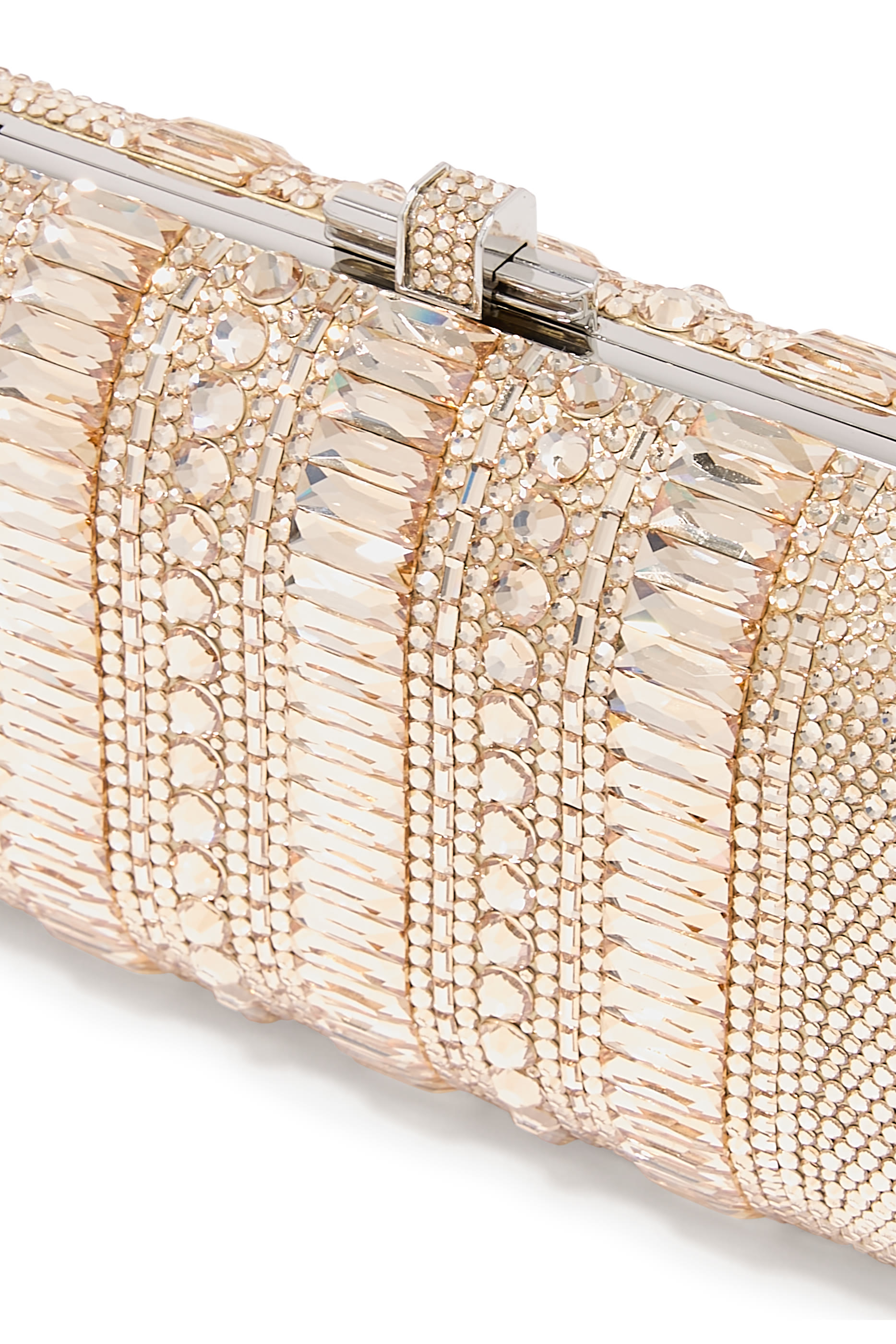 كلاتش بروسيكو بتصميم مستطيل بسلسلة وكريستال