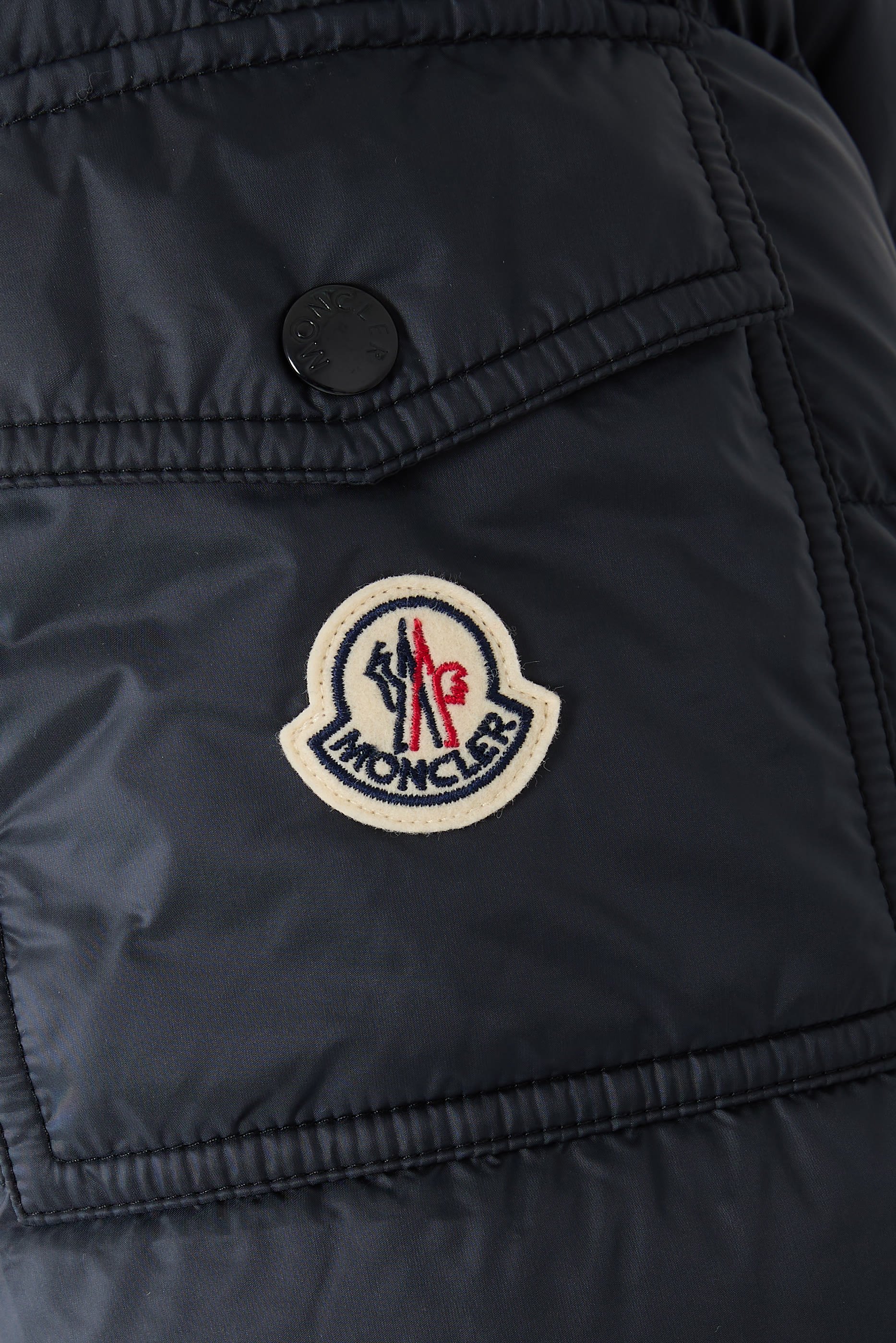 جاكيت ناجان قصير مبطن بالزغب بغطاء رأس