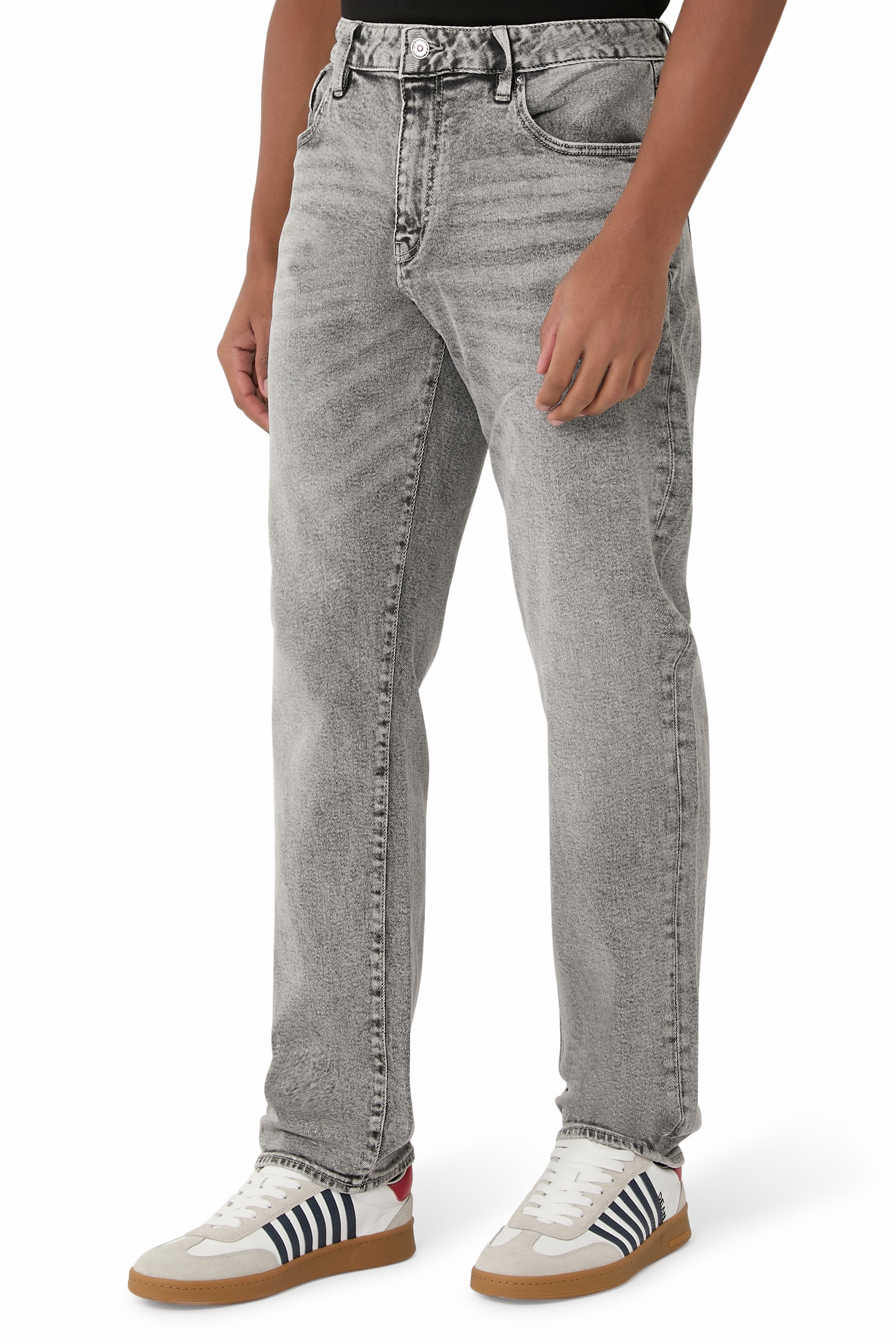 بنطال جينز بقصة مستقيمة دنيم