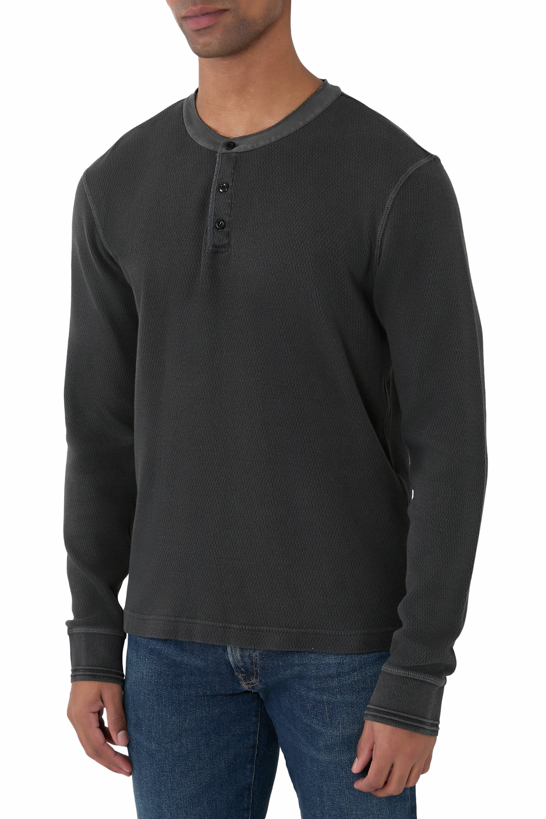 تيشيرت هنلي بثلاثة أزرار وافل