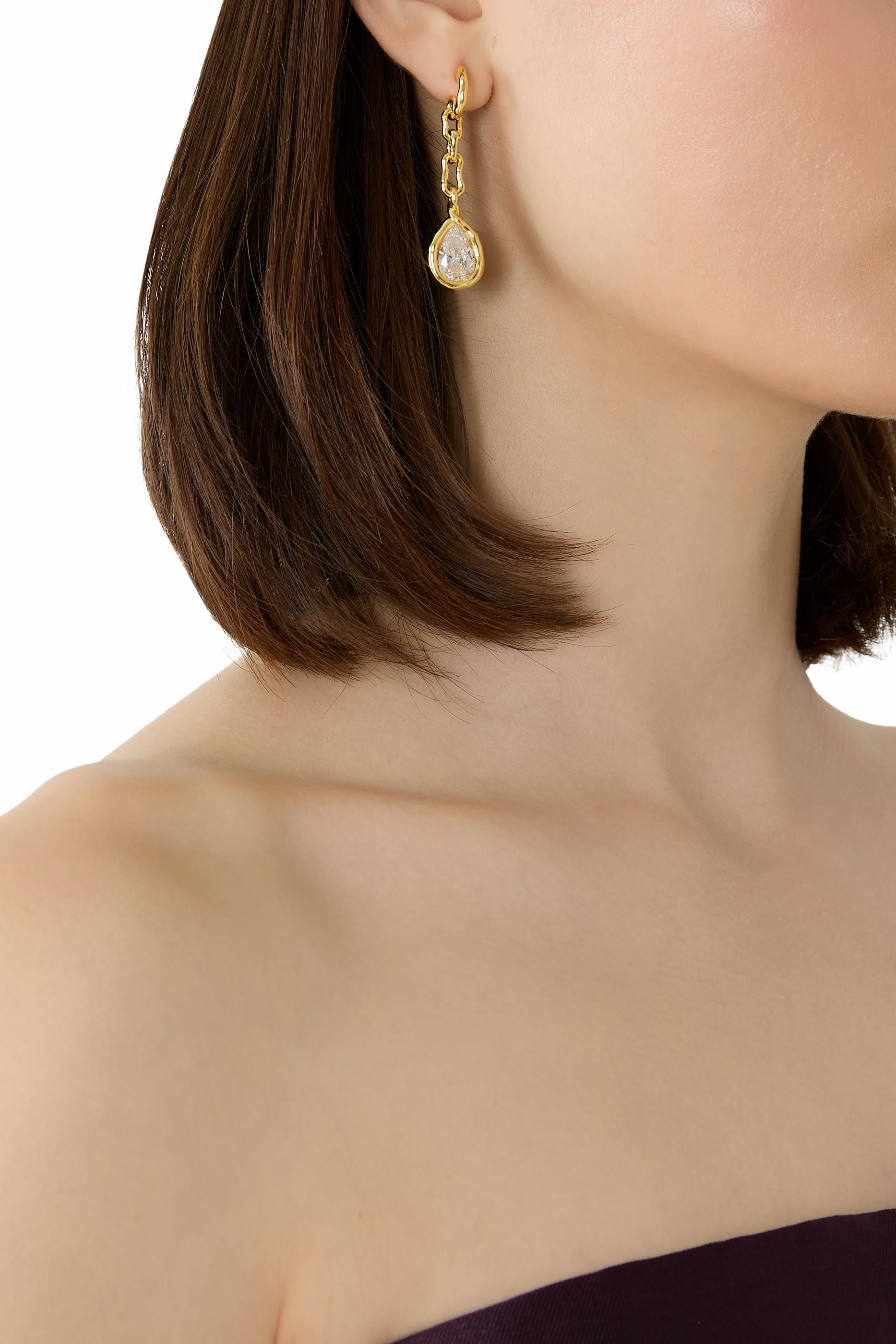 أقراط أستيراليس متدلية بتصميم كمثرى مرصعة بأحجار زركونيا مكعبة، نحاس مطلي بالذهب عيار 14