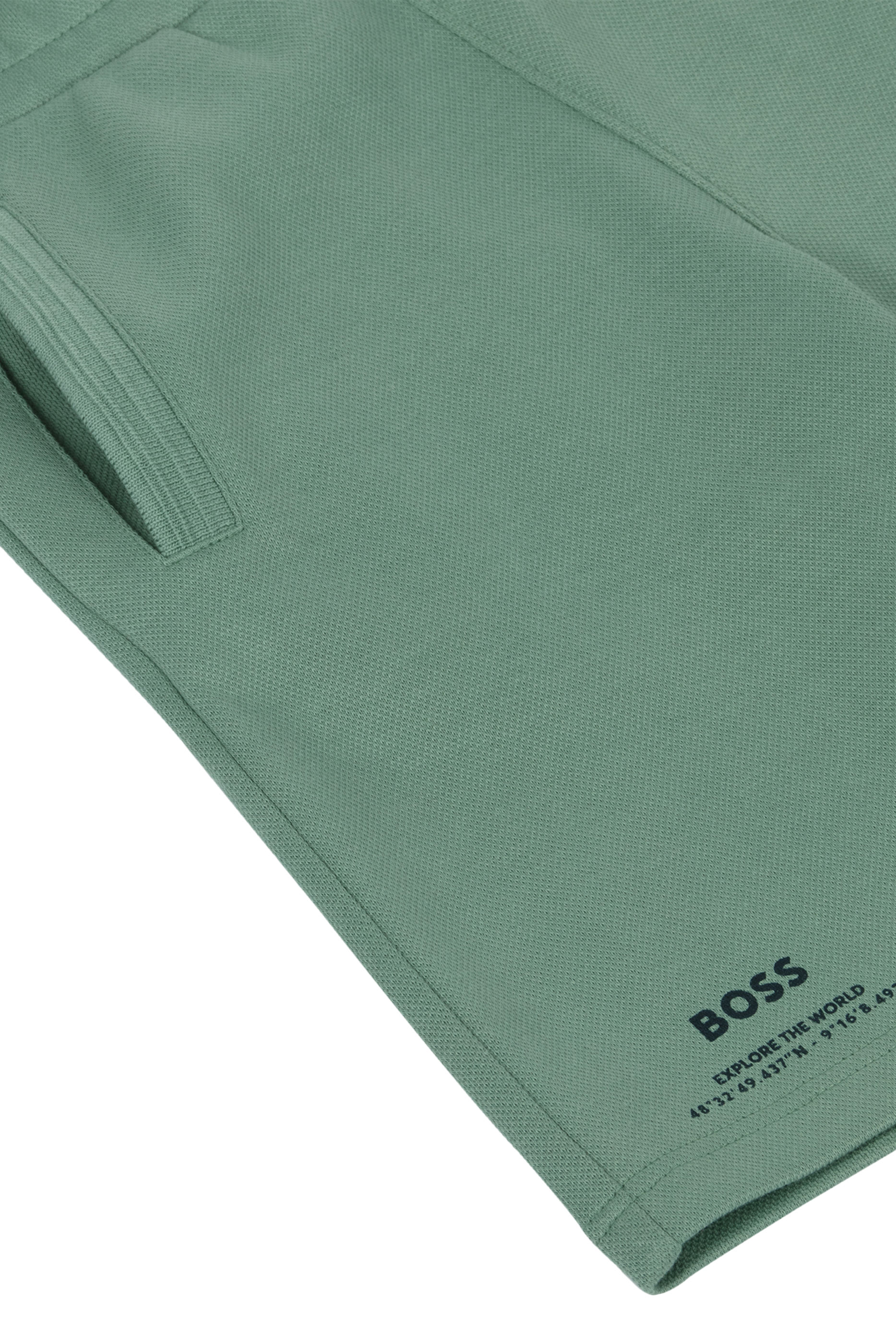 شورت بيرمودا للأطفال