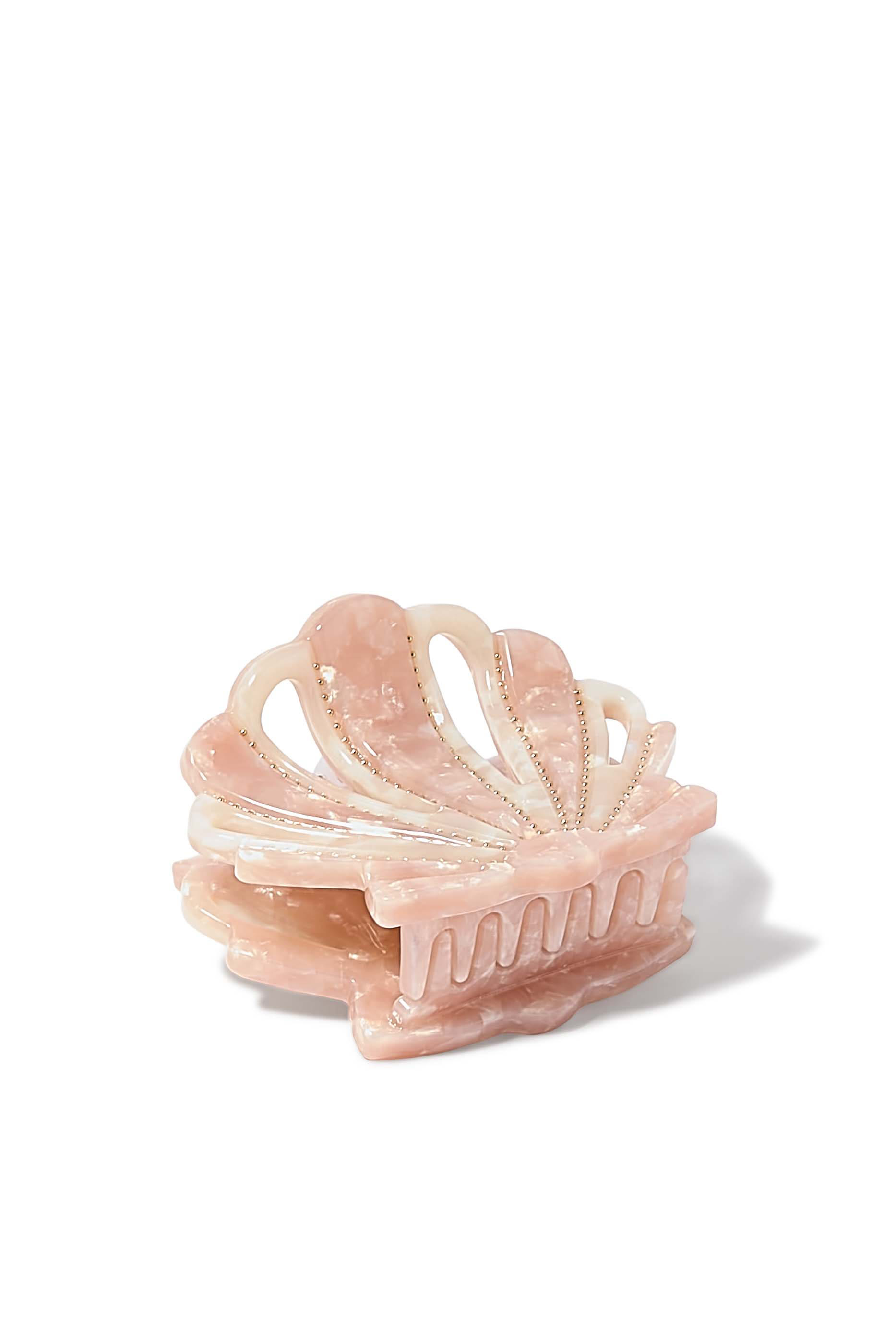 مشبك شعر بتصميم صدفة