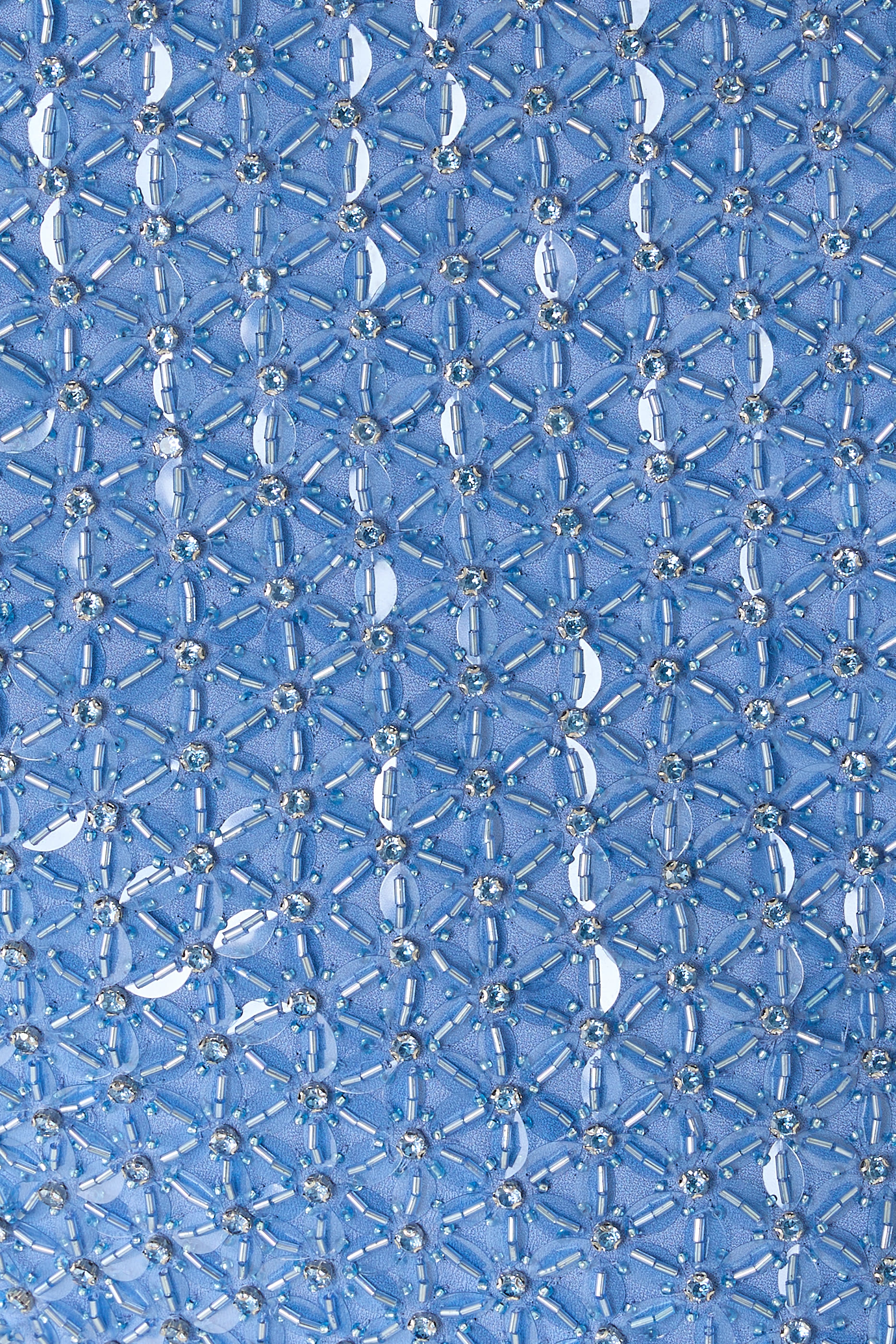 فستان فانيسا مطرز متوسط الطول بصدرية بلا حمالات