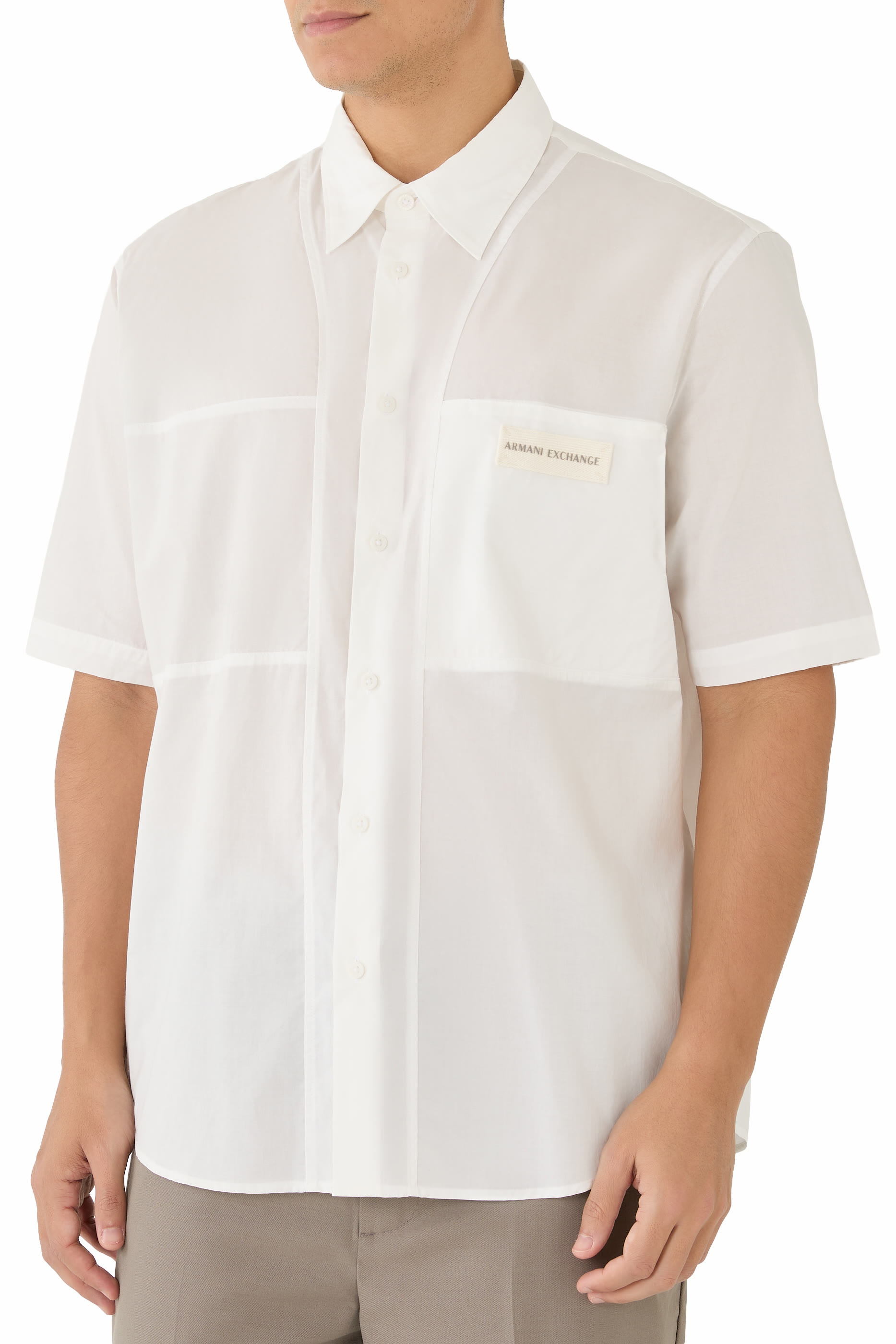 قميص بشعار الماركة