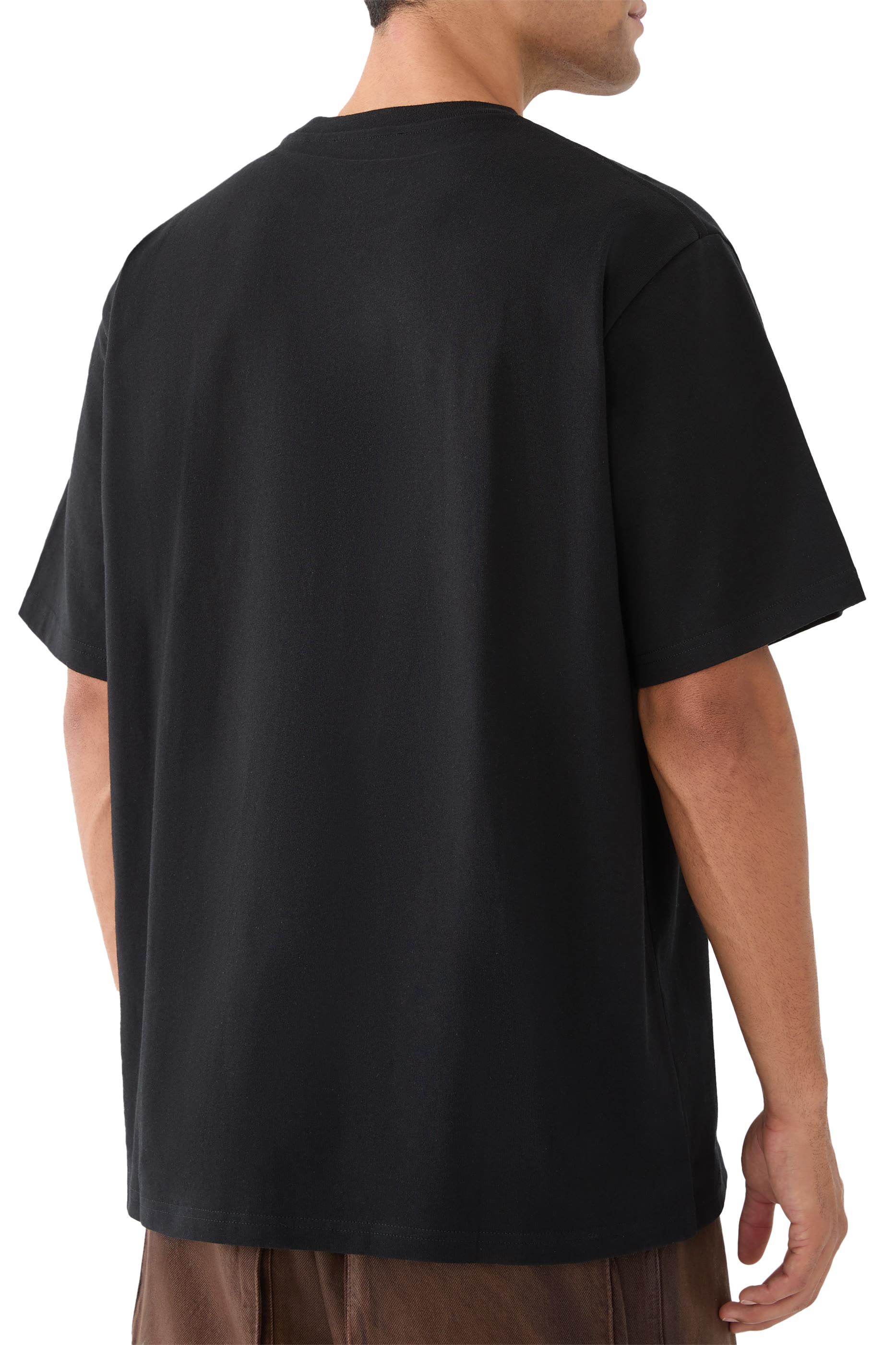 تيشيرت بشعار الماركة