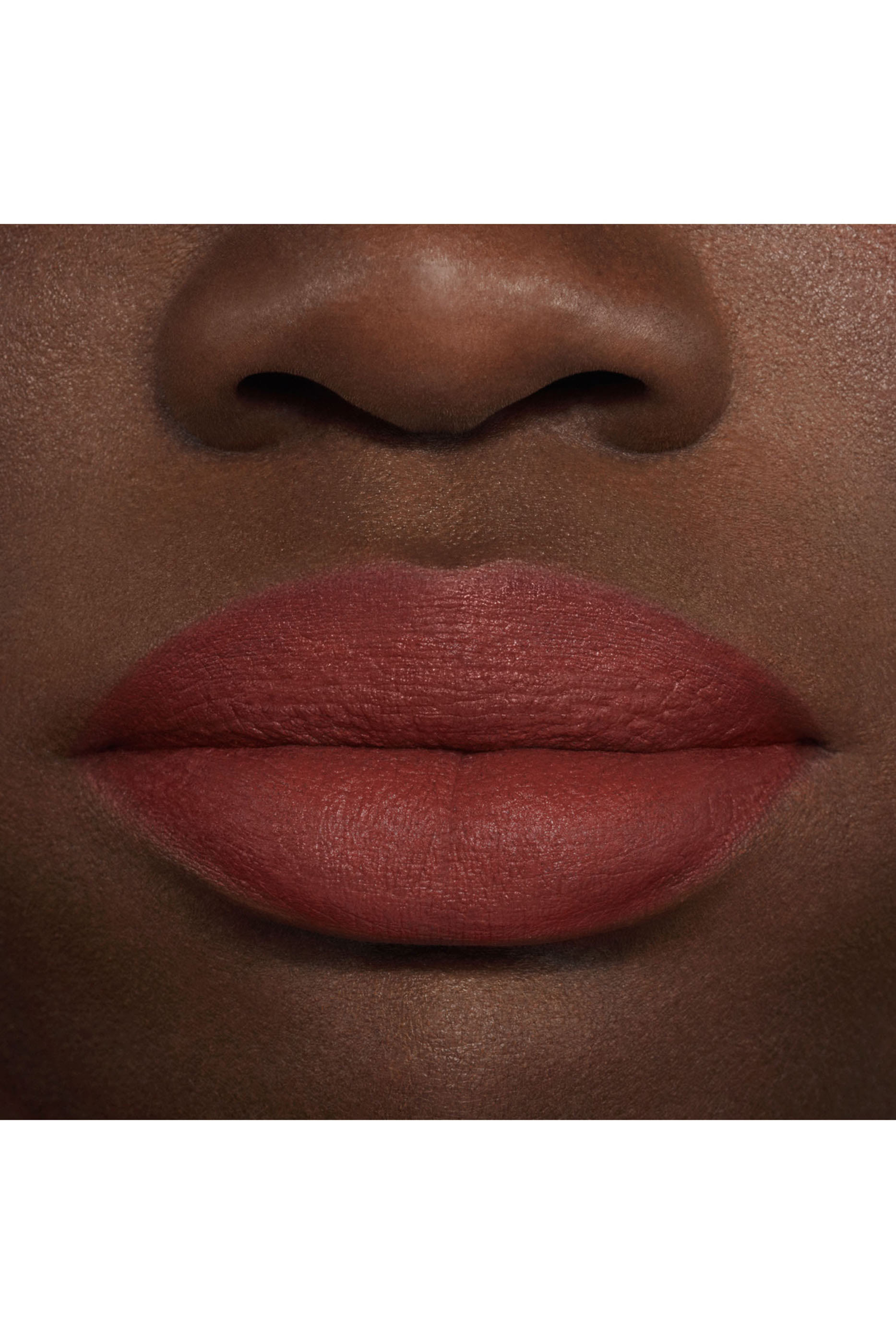 أحمر شفاه سبايك ستيك لامع