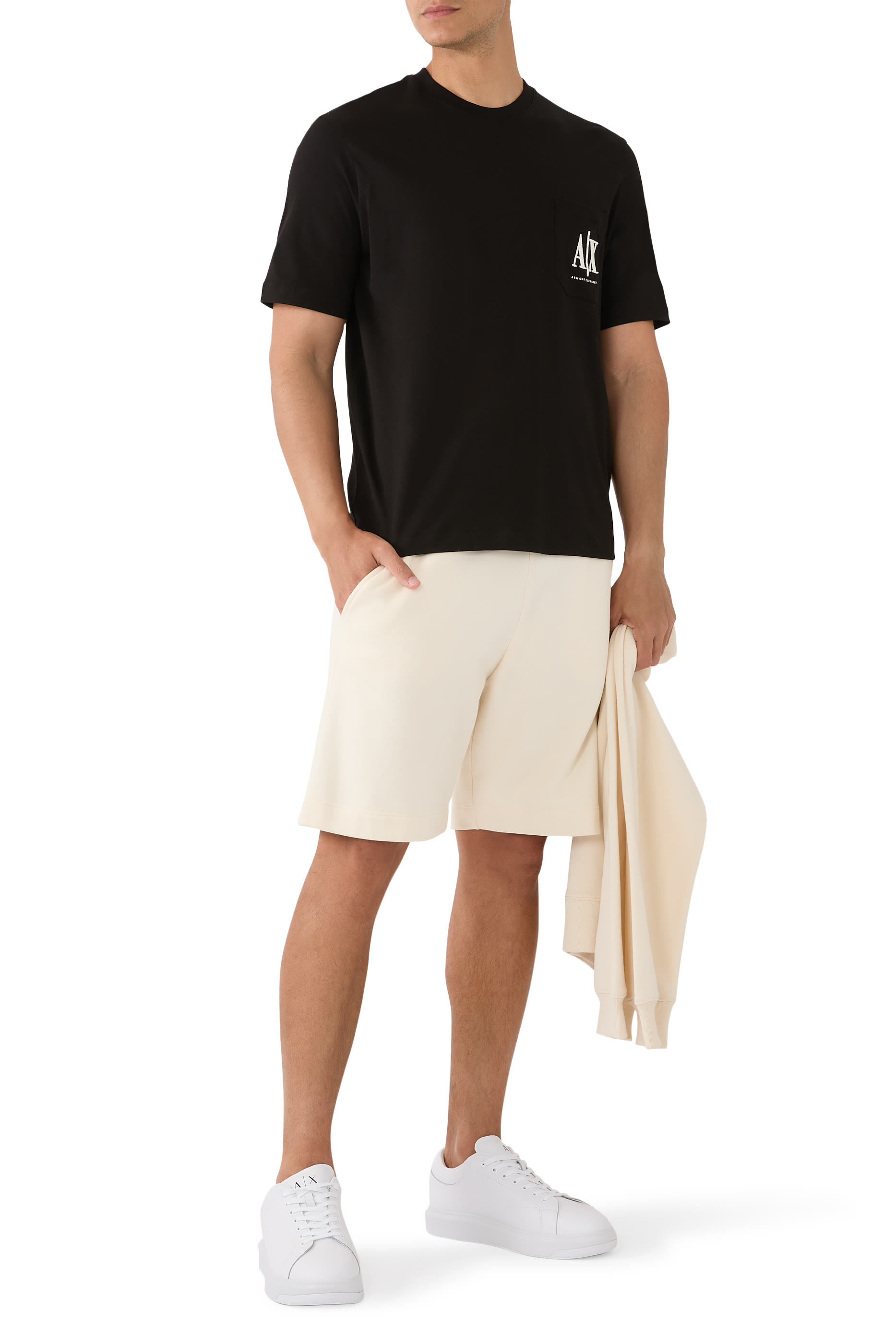 قميص ايكون بشعار الماركة