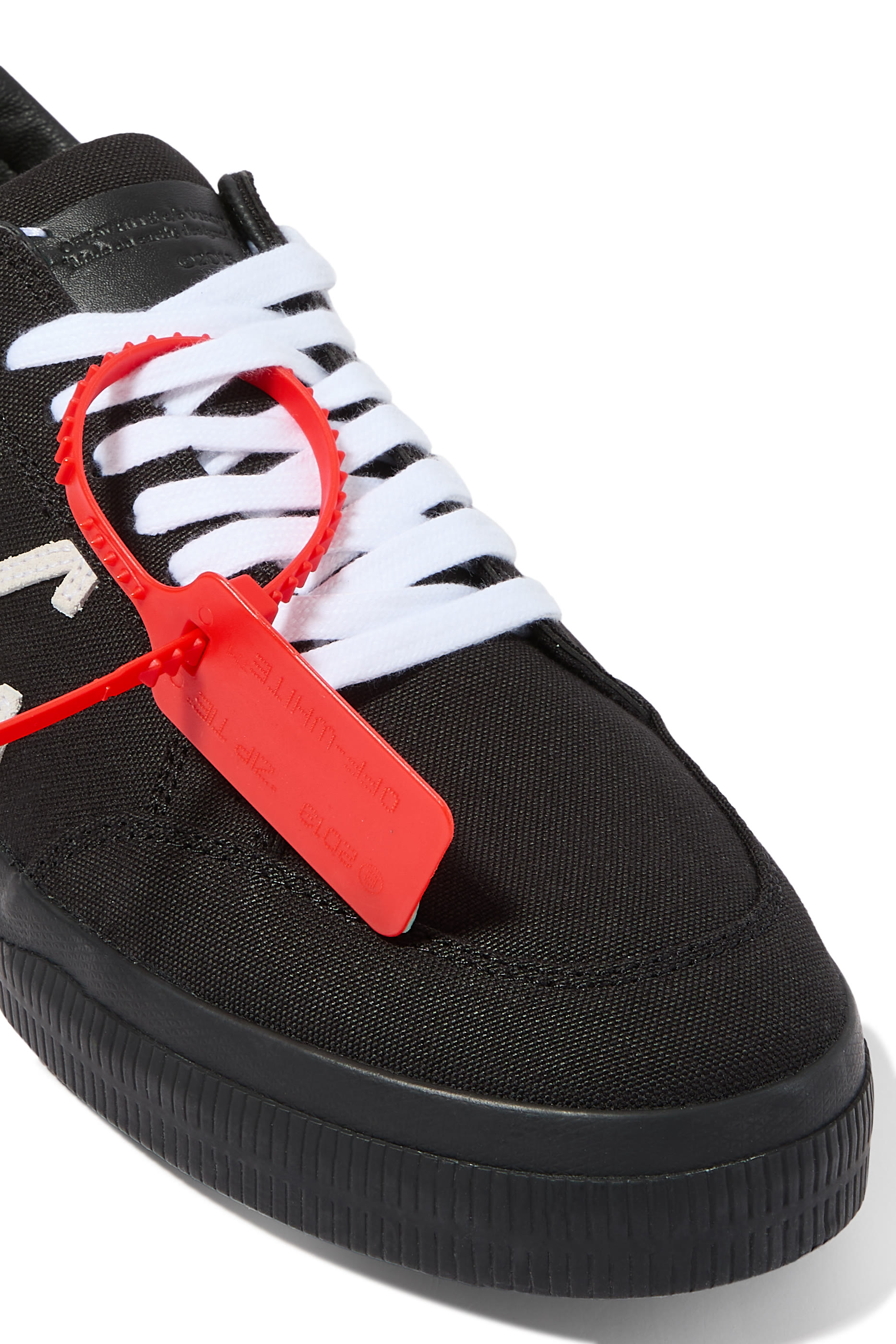 سنيكرز نيو مفلكن بكاحل منخفض قماش قنب