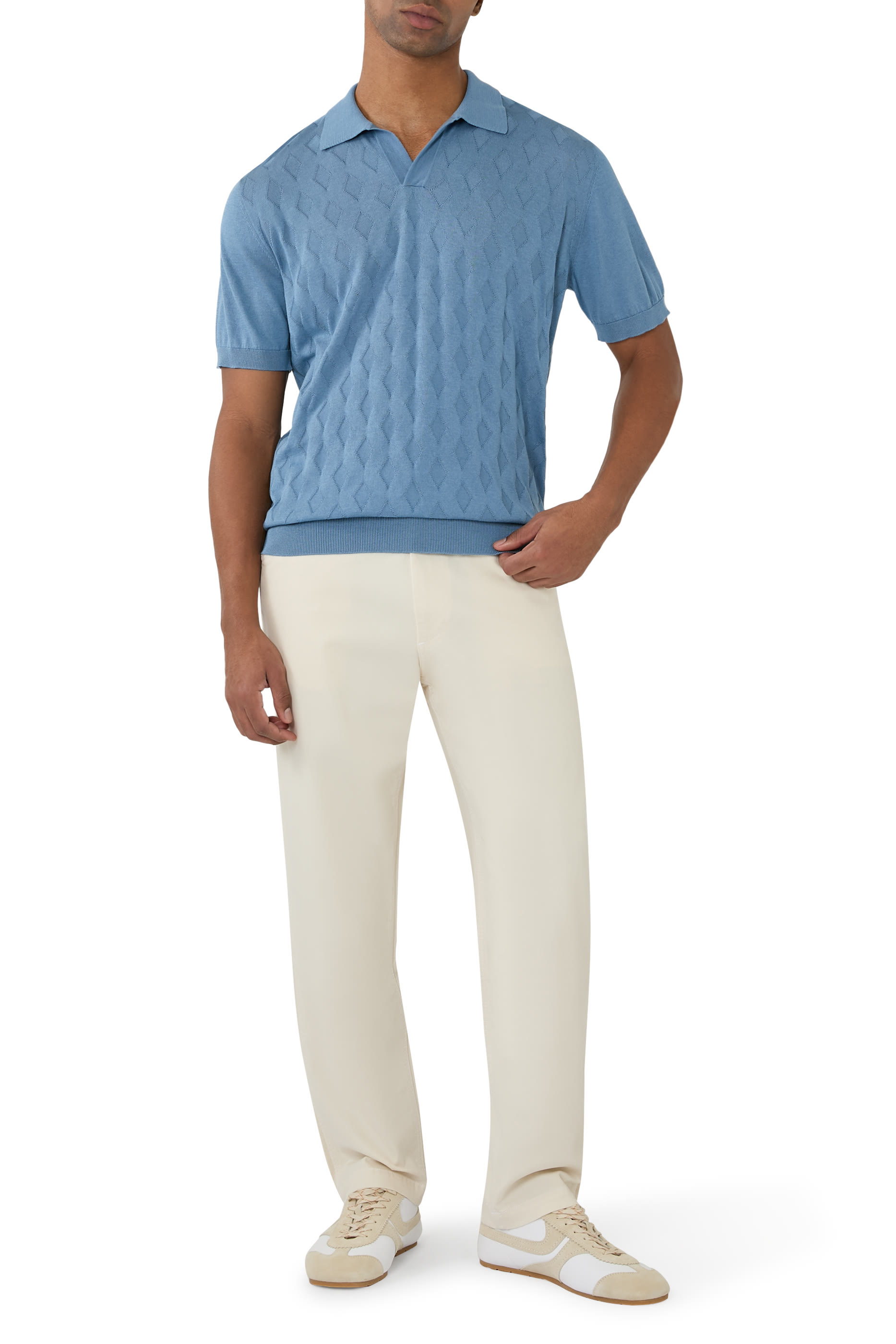 قميص بولو بياقة مفتوحة