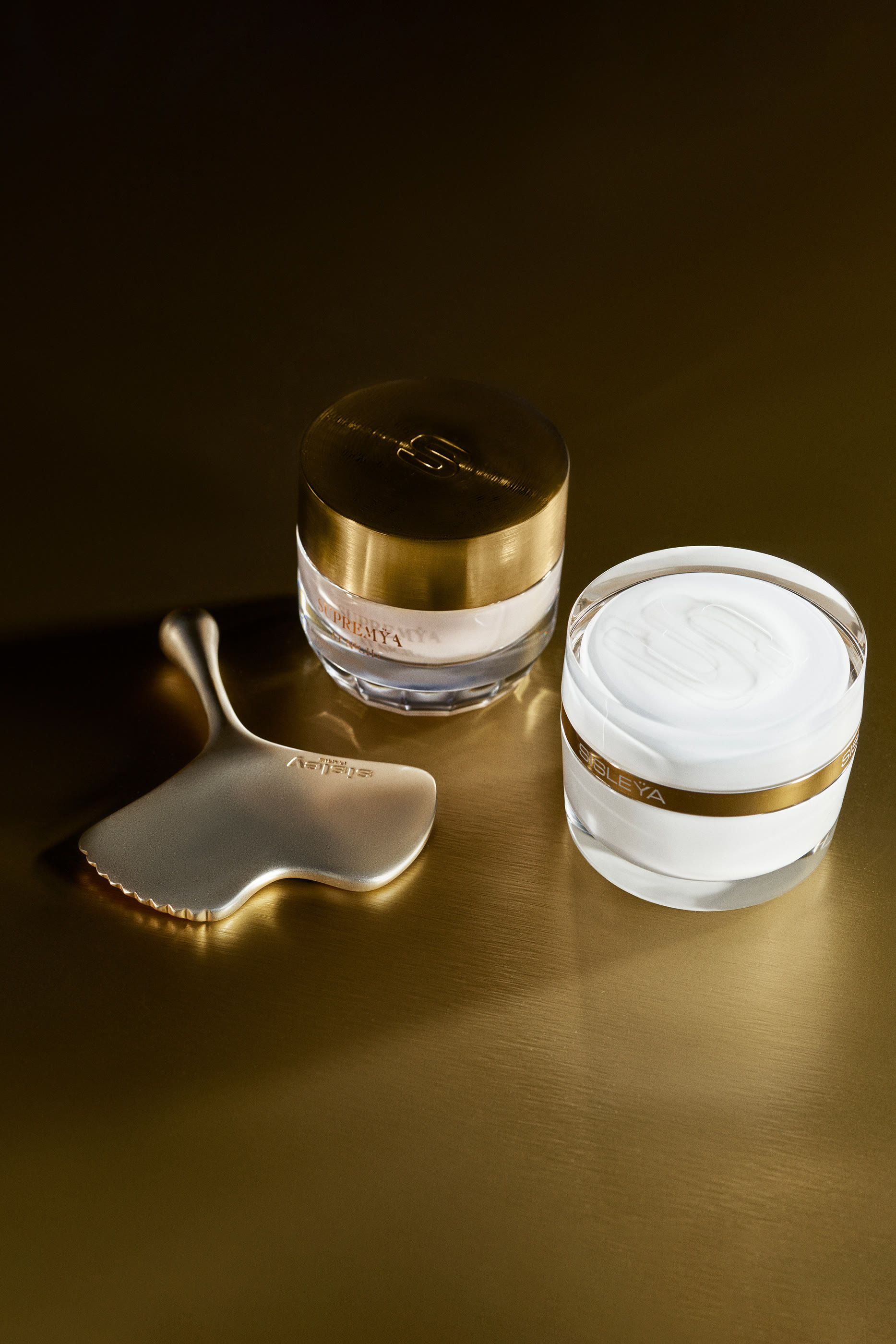 أداة تدليك غوا شا