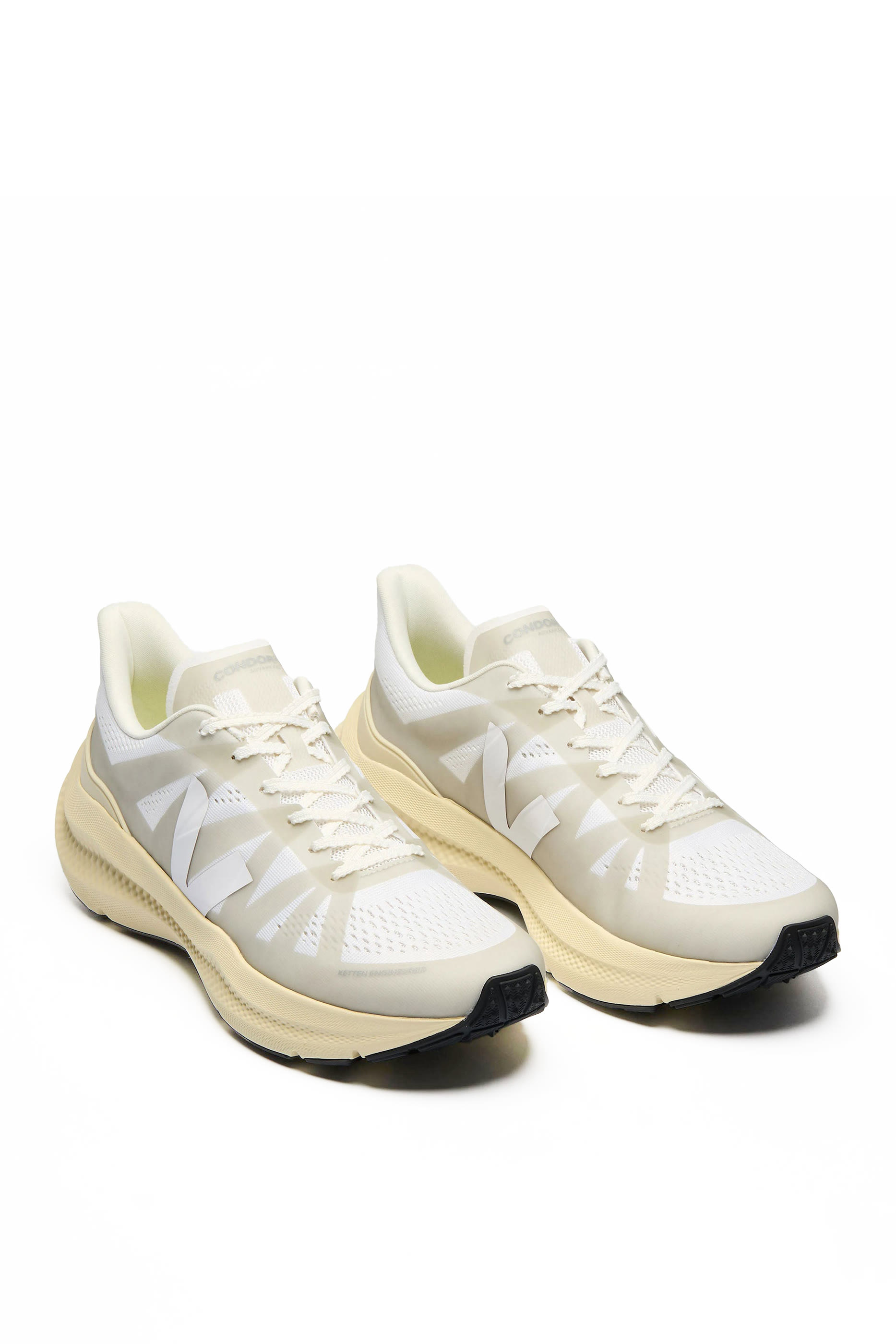 سنيكرز كوندور 3 أدفانسد قماش شبكي معالج