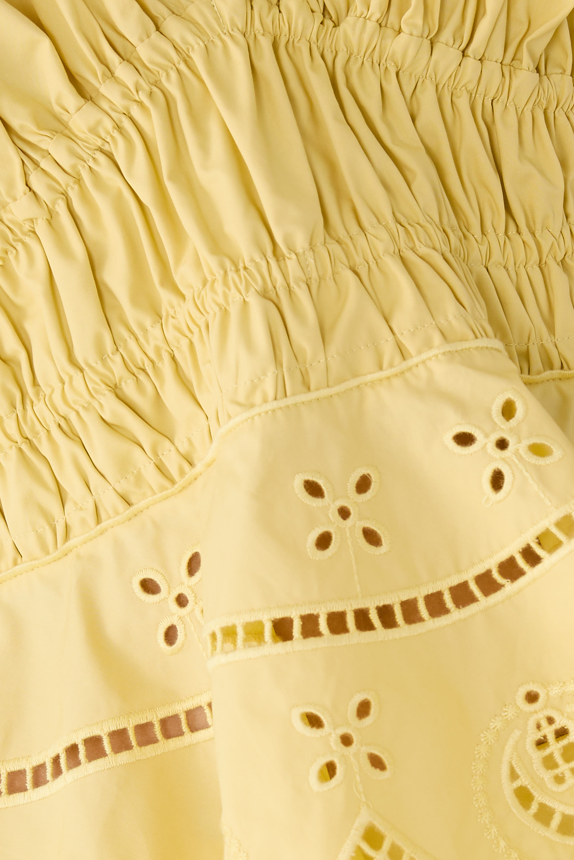 بلوزة يولاندر