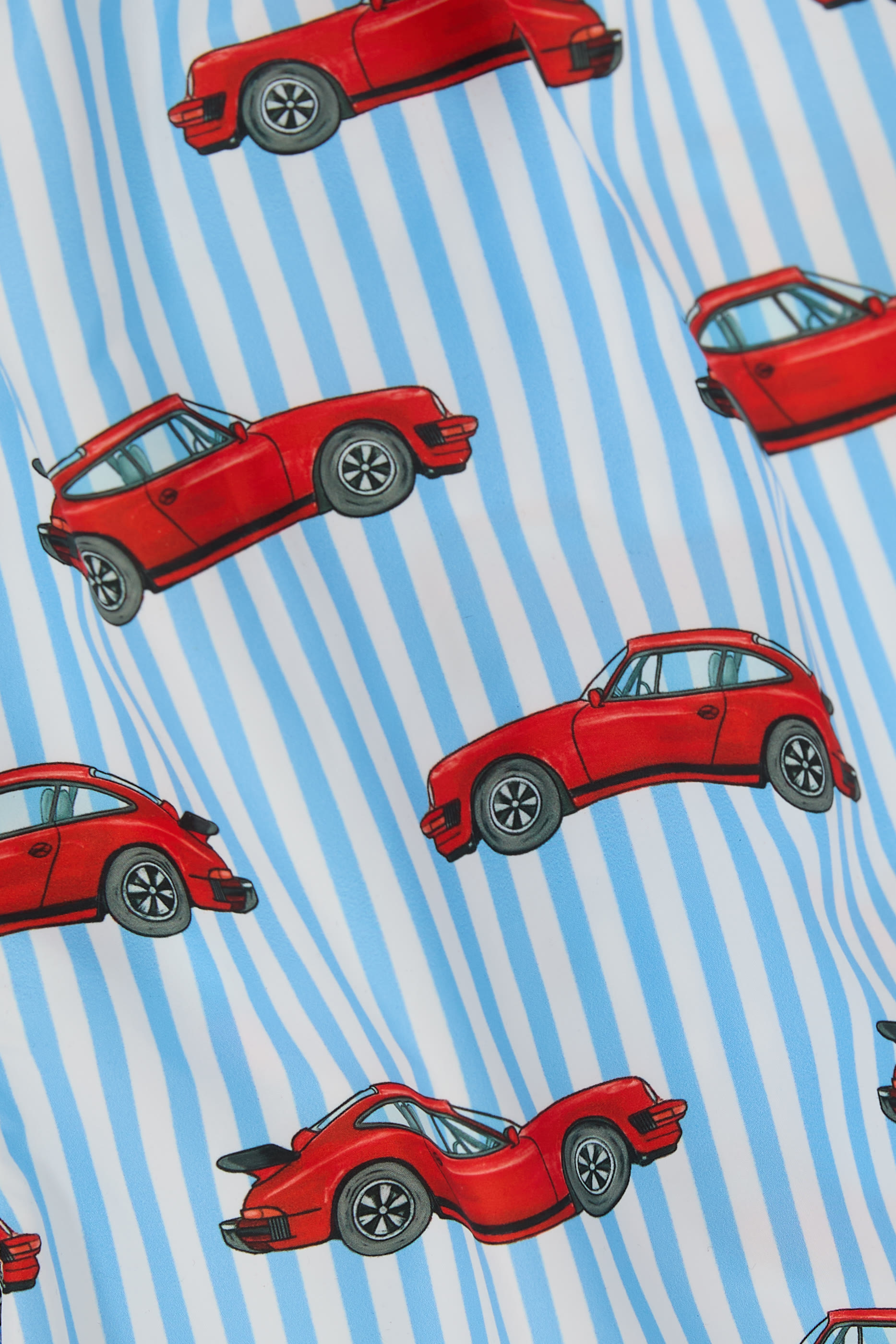 شورت سباحة بطبعة سيارات