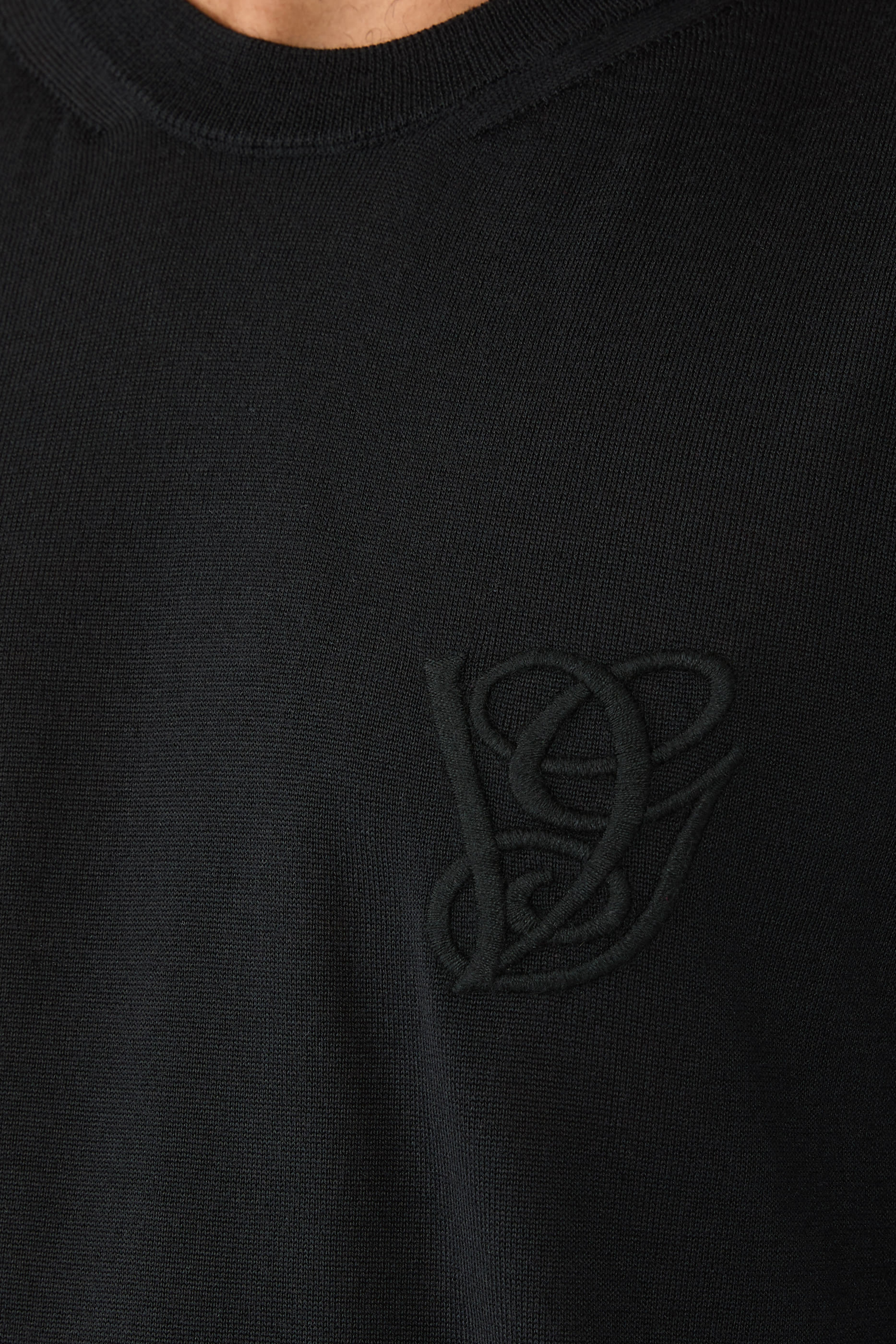 سترة بياقة ضيقة