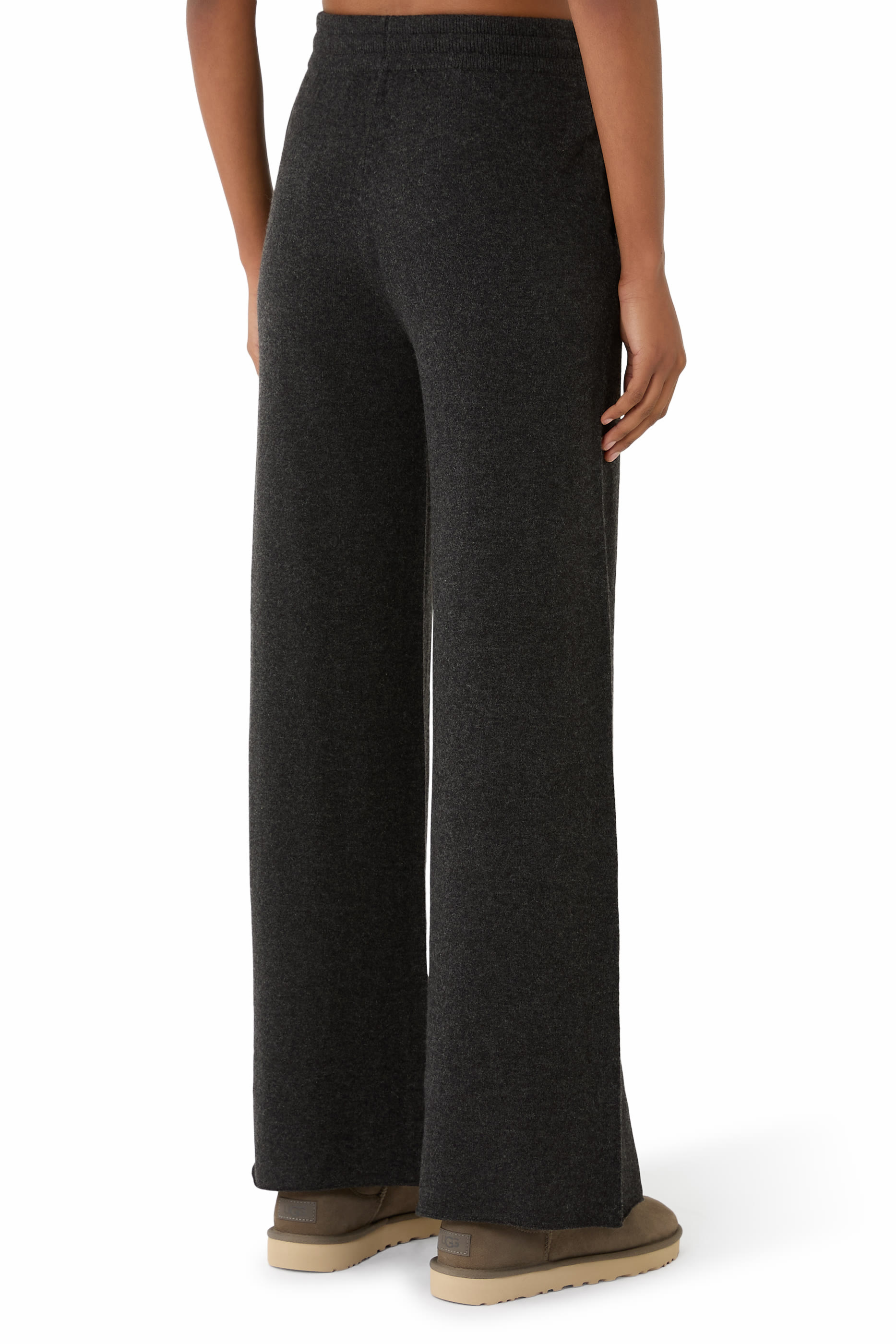 بنطال بريكويل