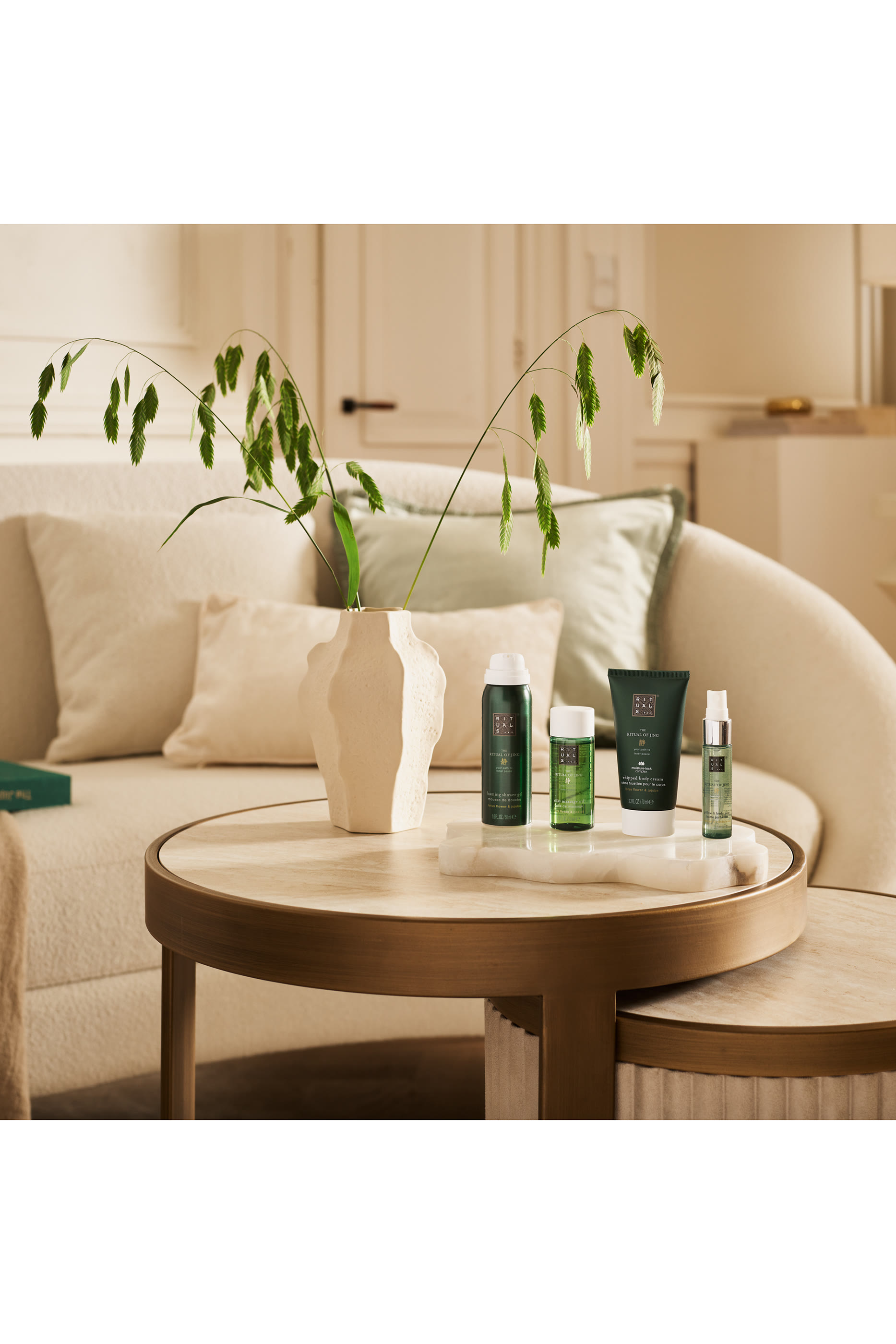 مجموعة هدايا صغيرة ذا ريتوال او جينغ لكريسماس 2025