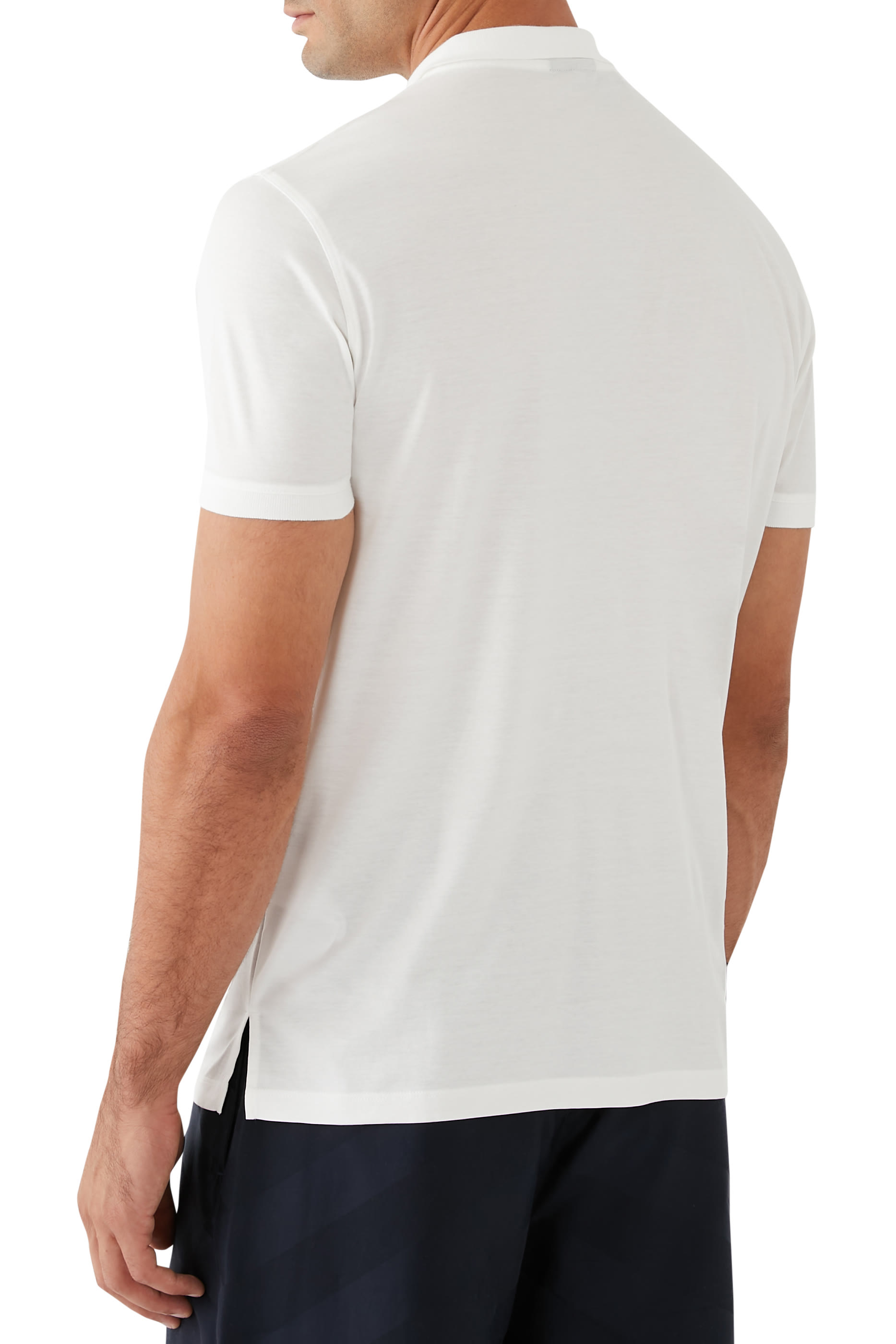 قميص بولو بأكمام قصيرة