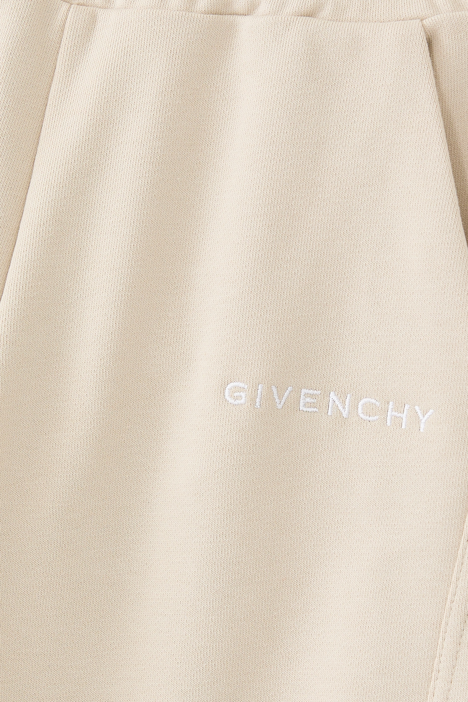 بنطال بشعار الماركة للاطفال