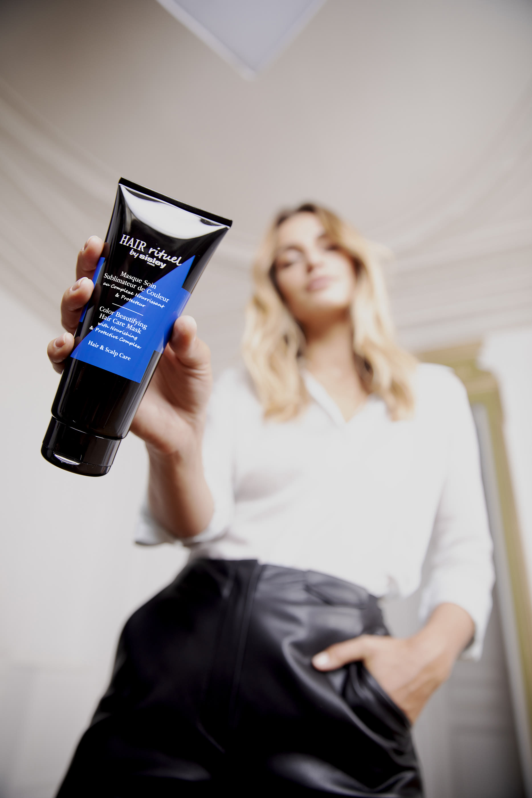 قناع هير ريتويل كولور بيوتيفاينغ للعناية بالشعر