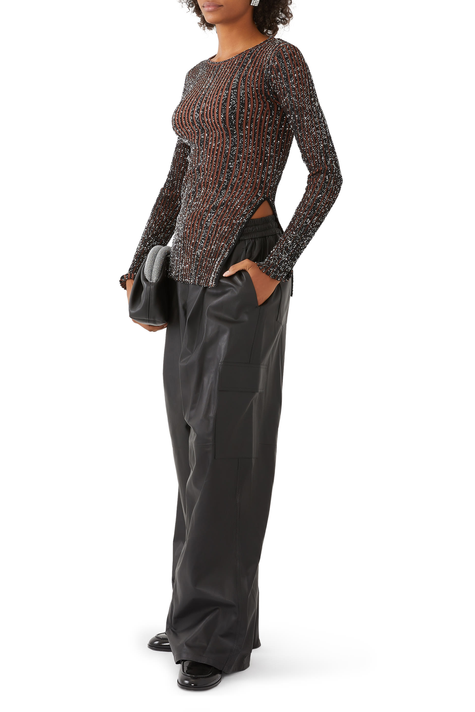 كنزة بأكمام طويلة نسيج مطرز جزئيا بترتر