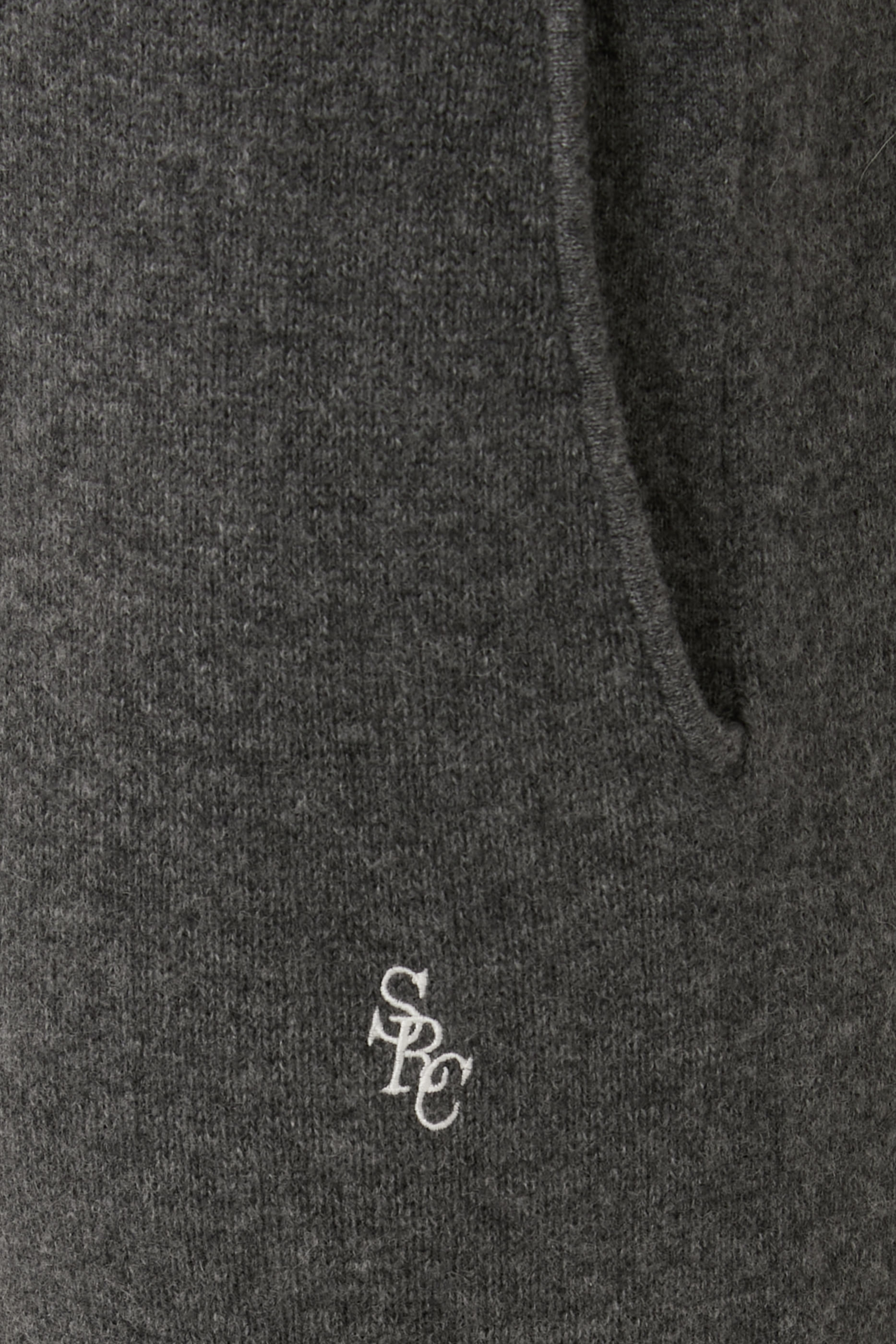 بنطال بشعار الماركة كشمير