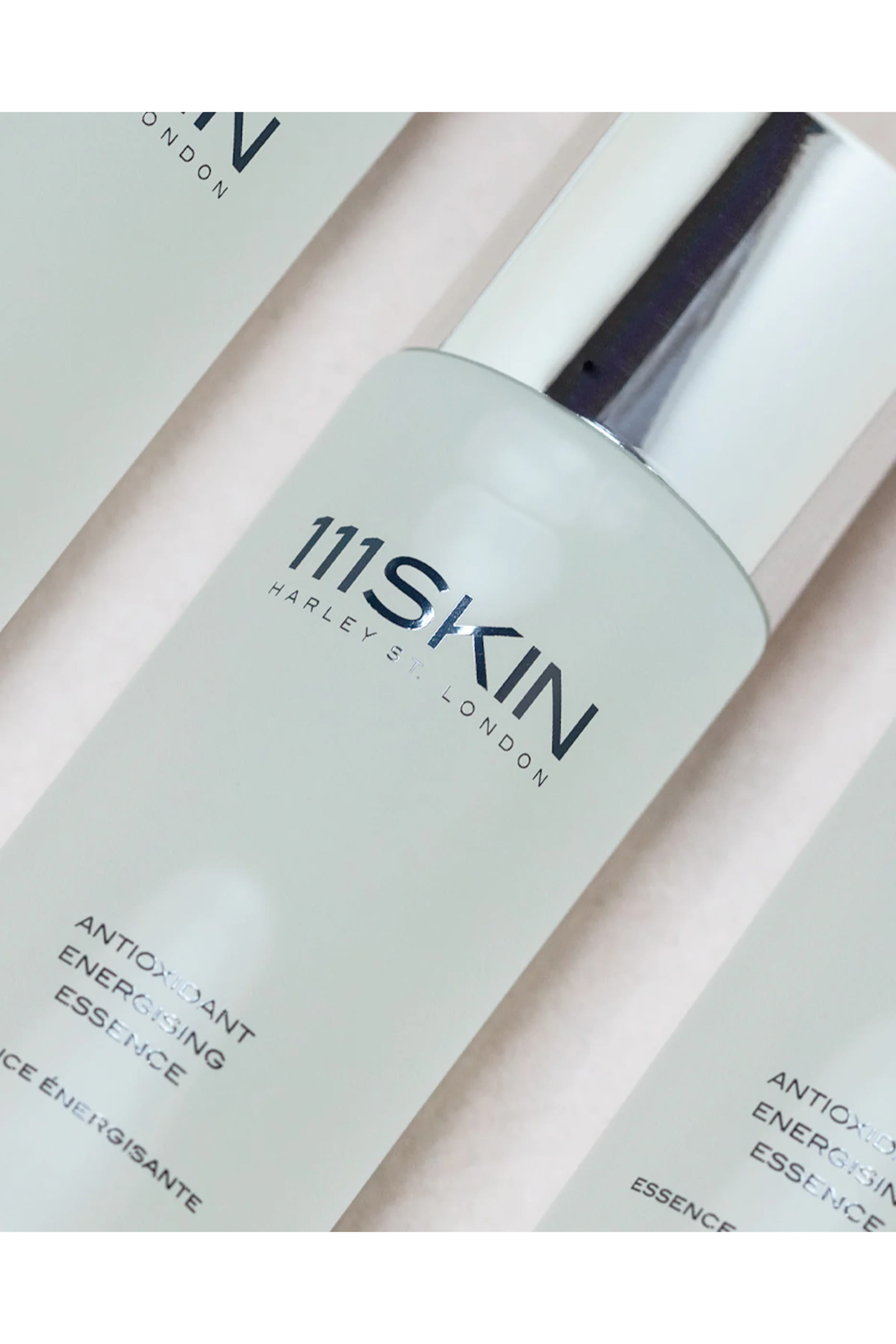 مستحضر ايسنس مضاد للأكسدة منعش للبشرة