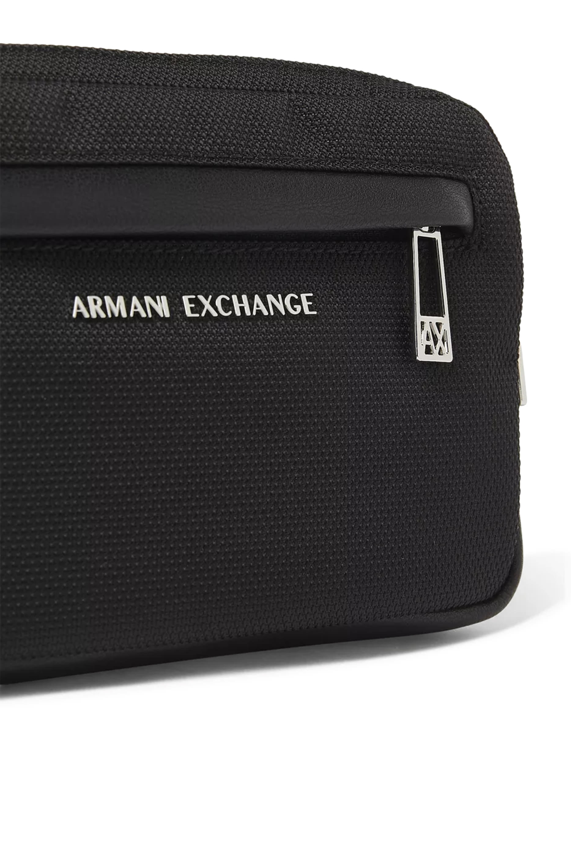 حقيبة خصر سنغافور 