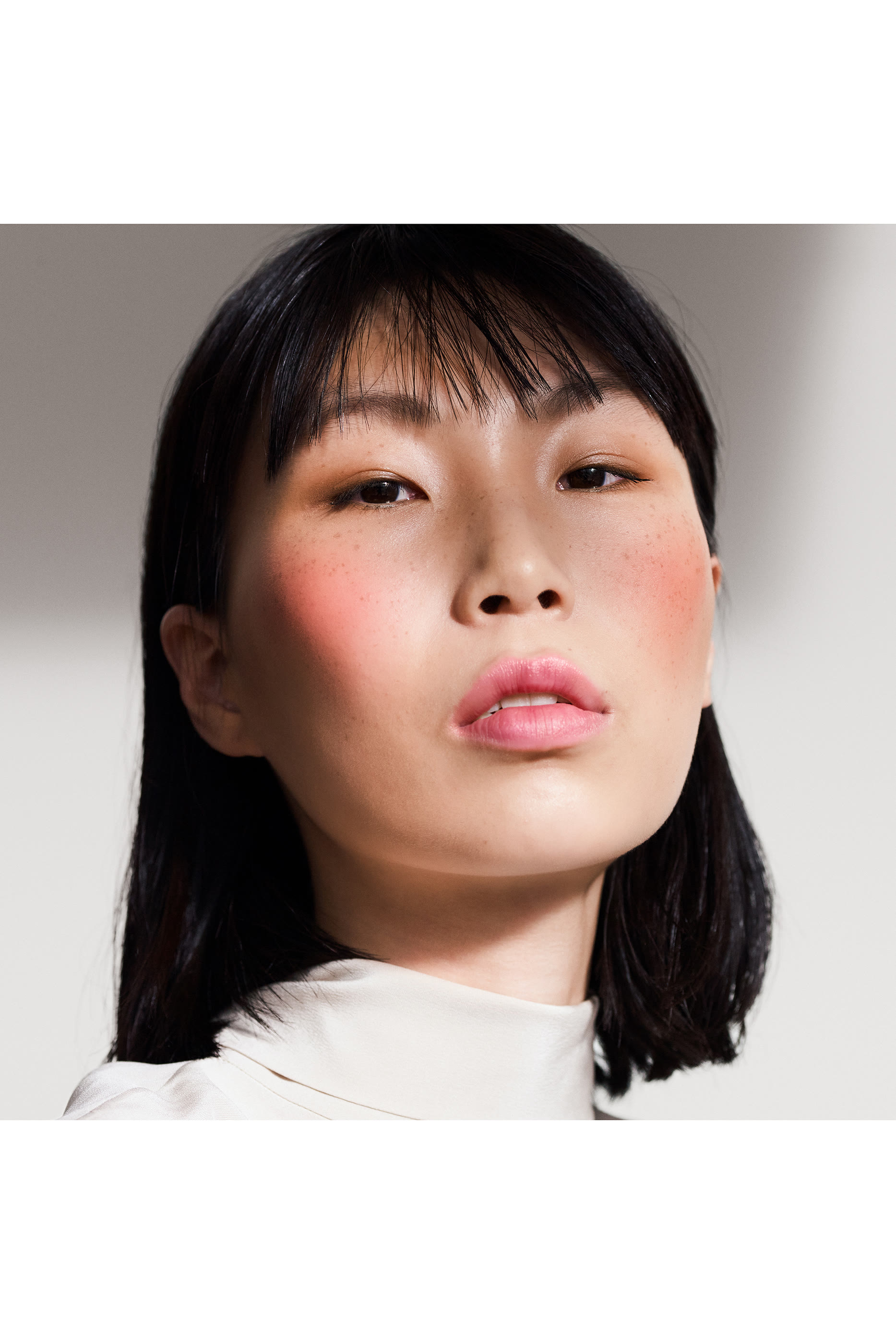  وردي Herm&egrave;s, أنبوب إعادة التعبئة الخاصّ بمعزّز الشفاه الوردي