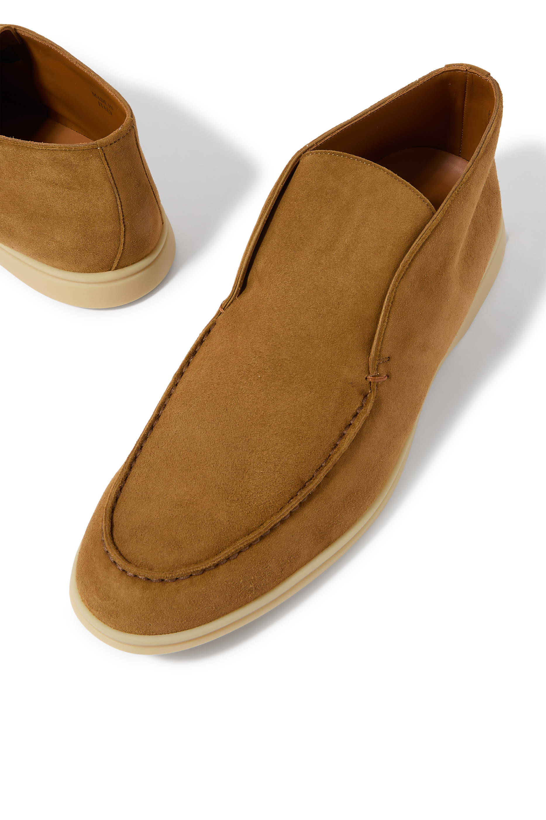 حذاء بوت بطول الكاحل شمواه