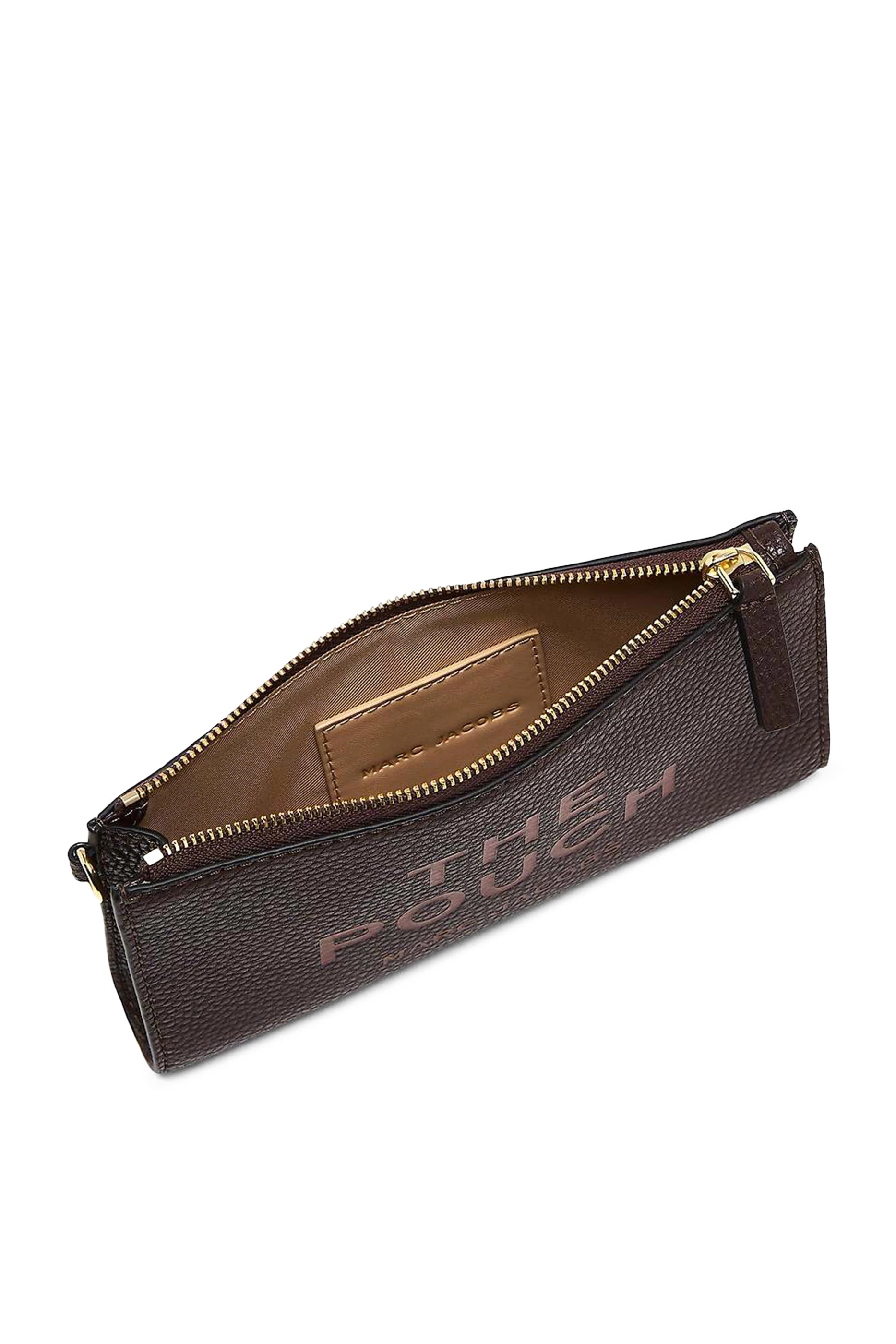 حقيبة صغيرة جلد